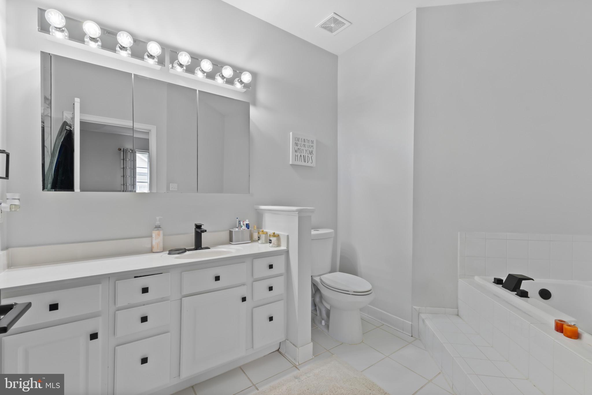 HICKORY RIDGE LA PLATA - Residential