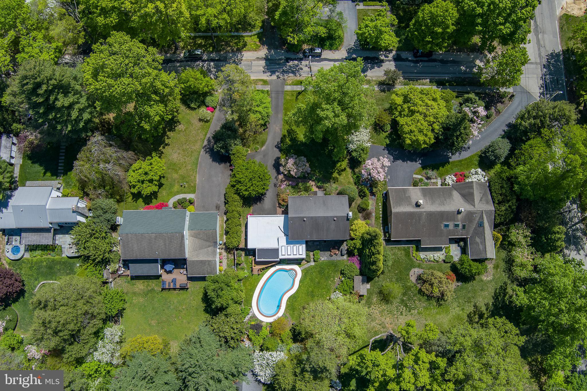 CHESTNUT HILL - Residential