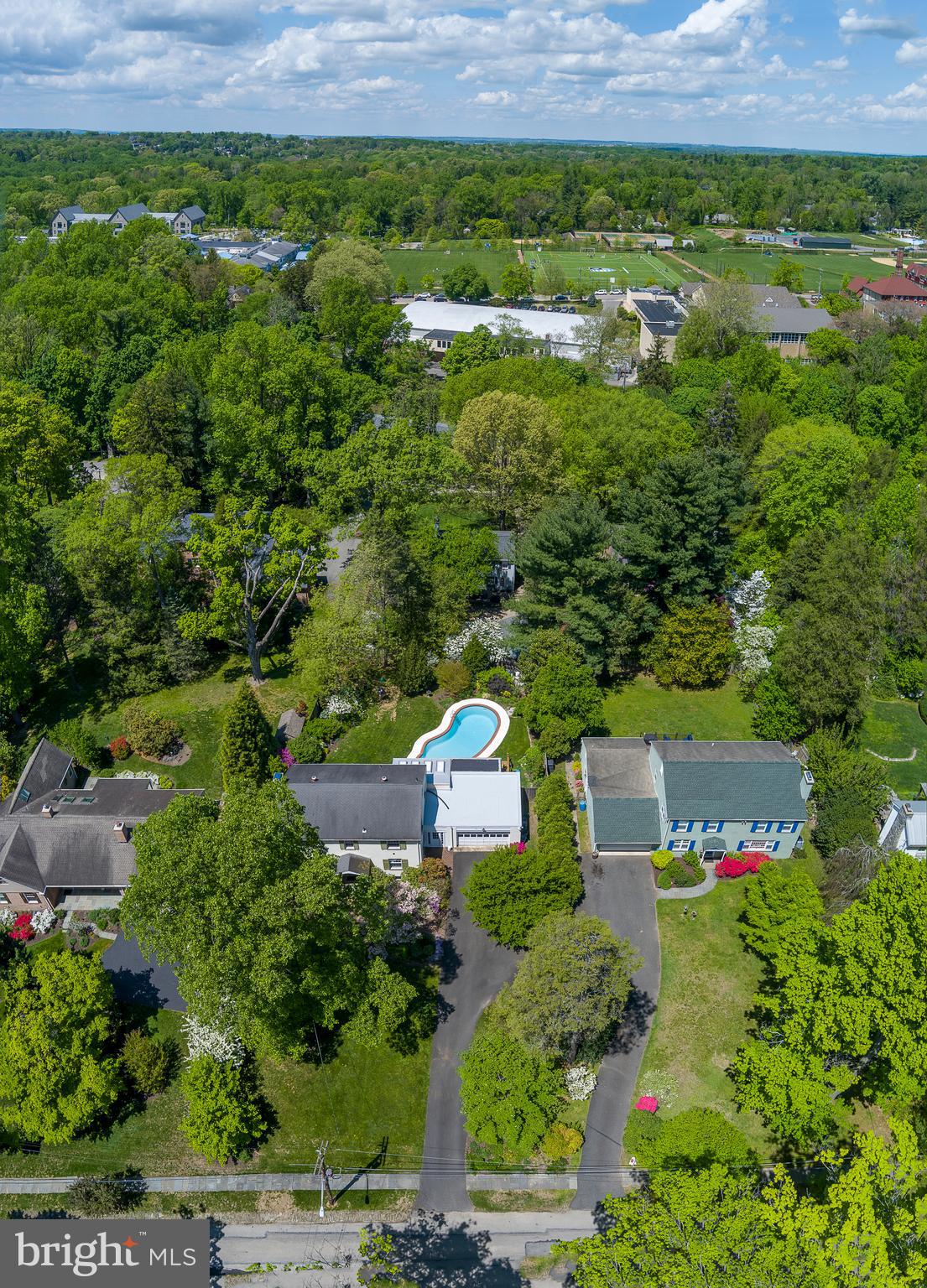 CHESTNUT HILL - Residential