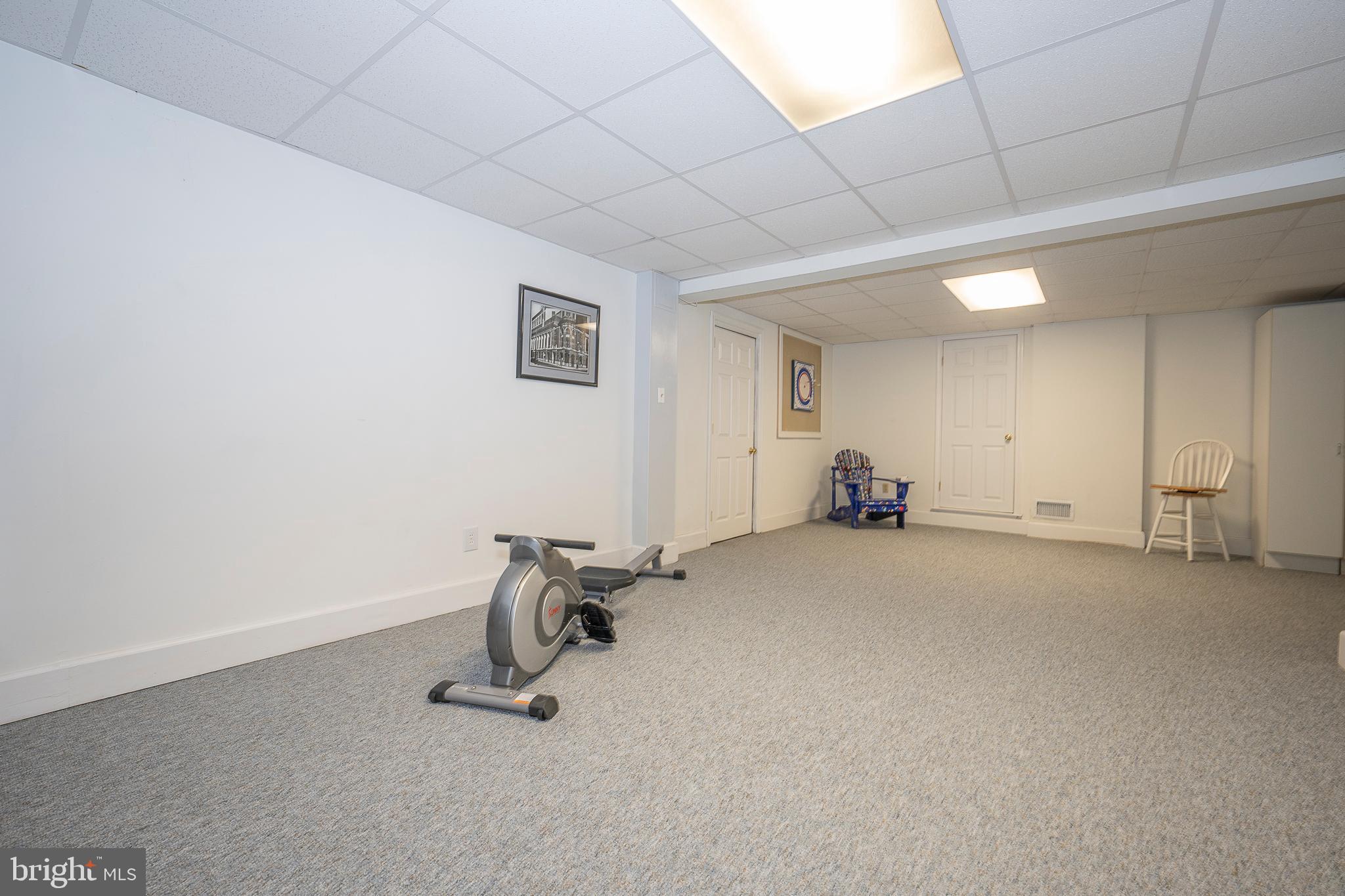 CHESTNUT HILL - Residential