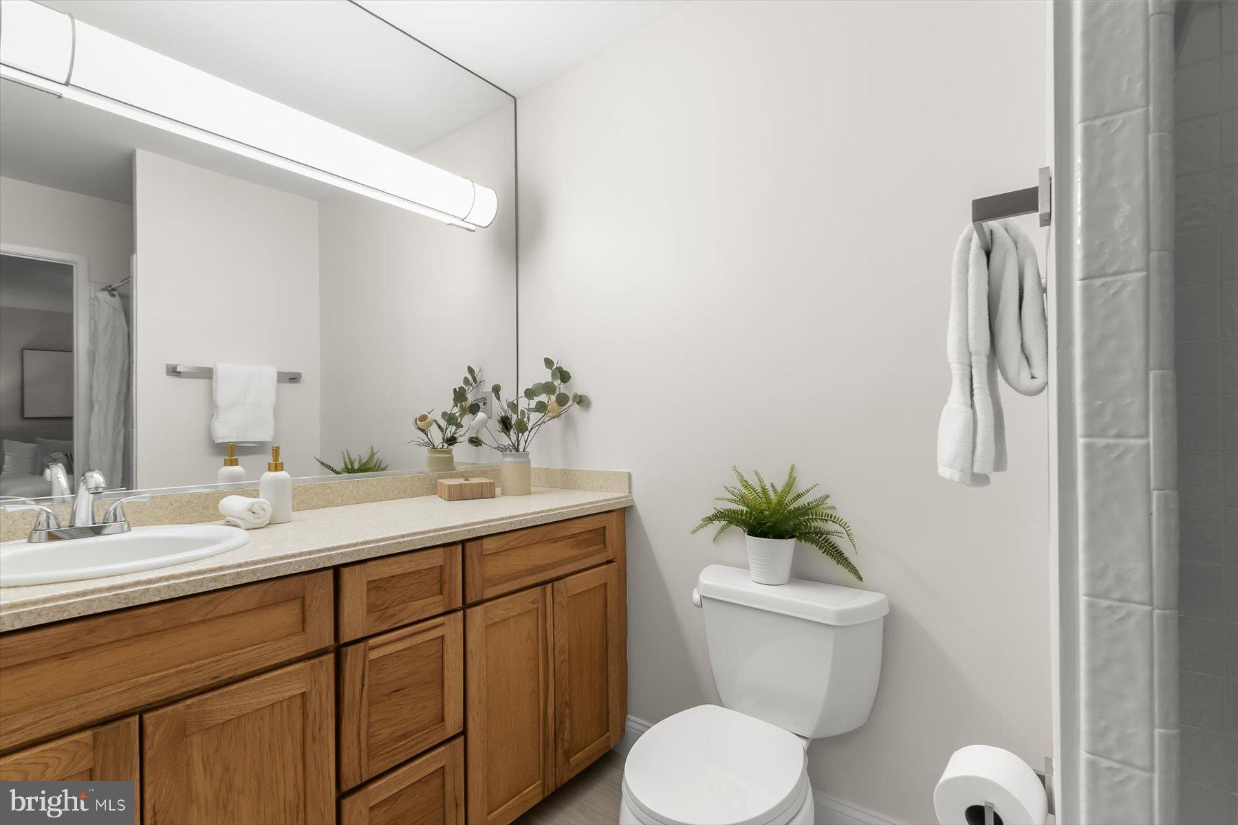 CARDEROCK SPRINGS - Residential
