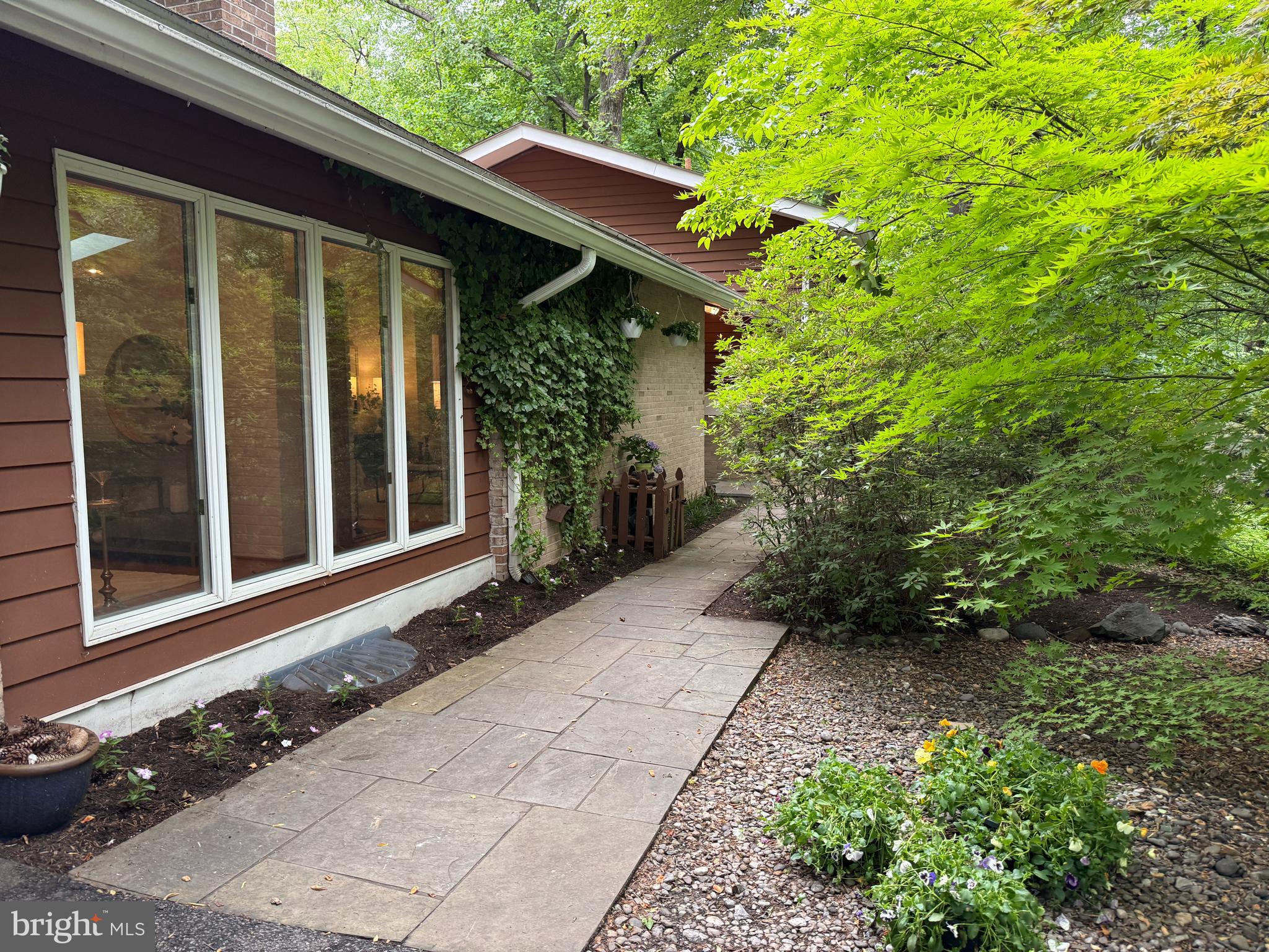 CARDEROCK SPRINGS - Residential