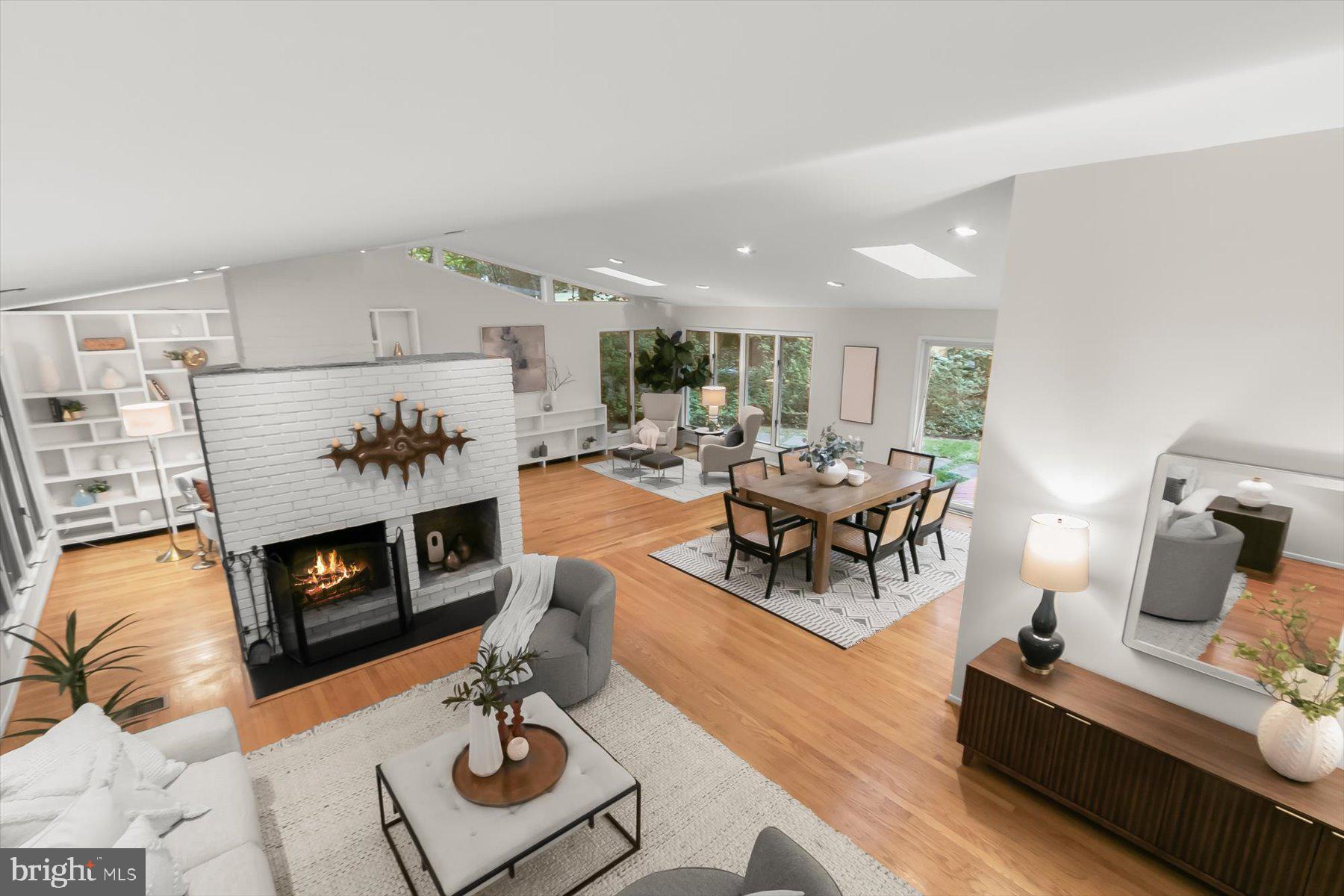 CARDEROCK SPRINGS - Residential