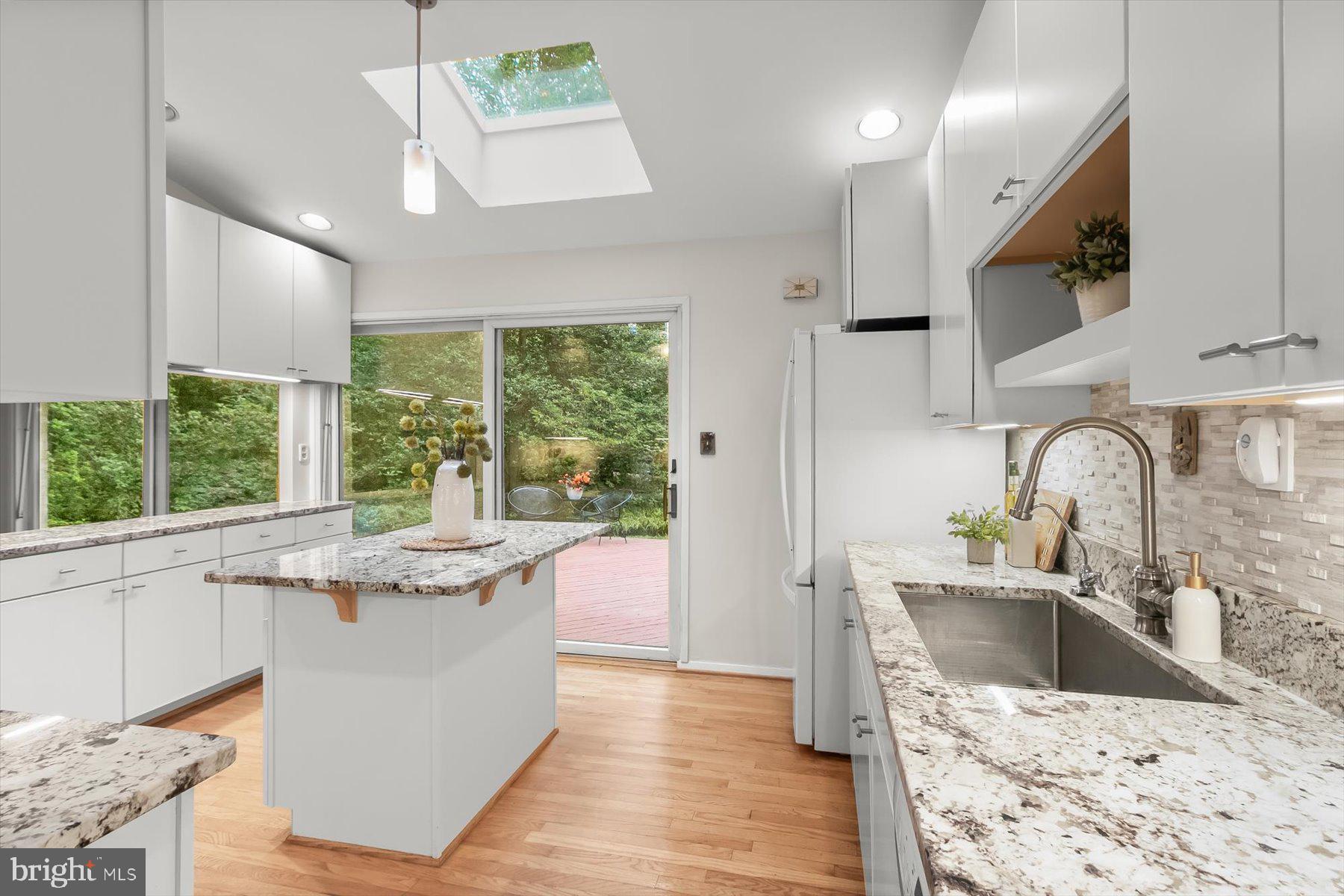 CARDEROCK SPRINGS - Residential