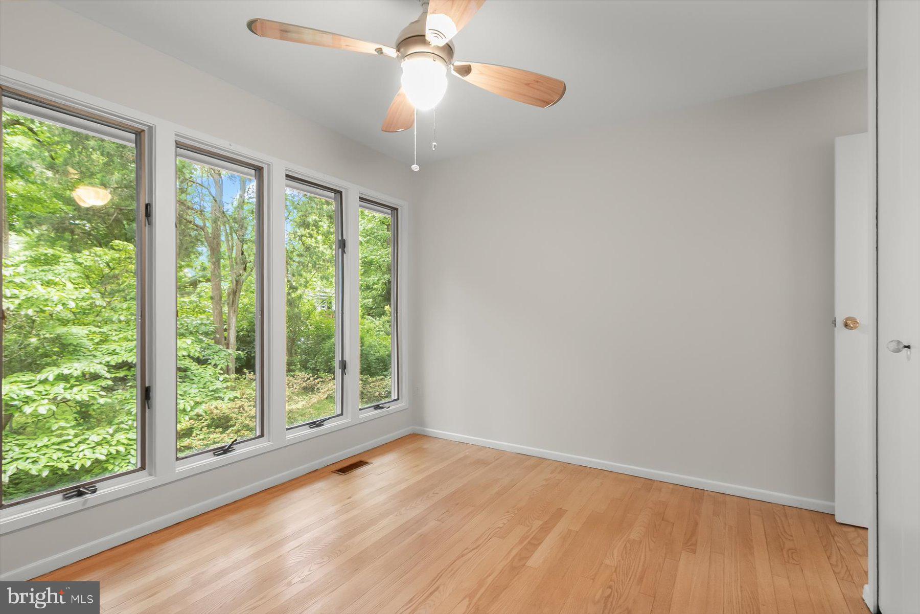 CARDEROCK SPRINGS - Residential