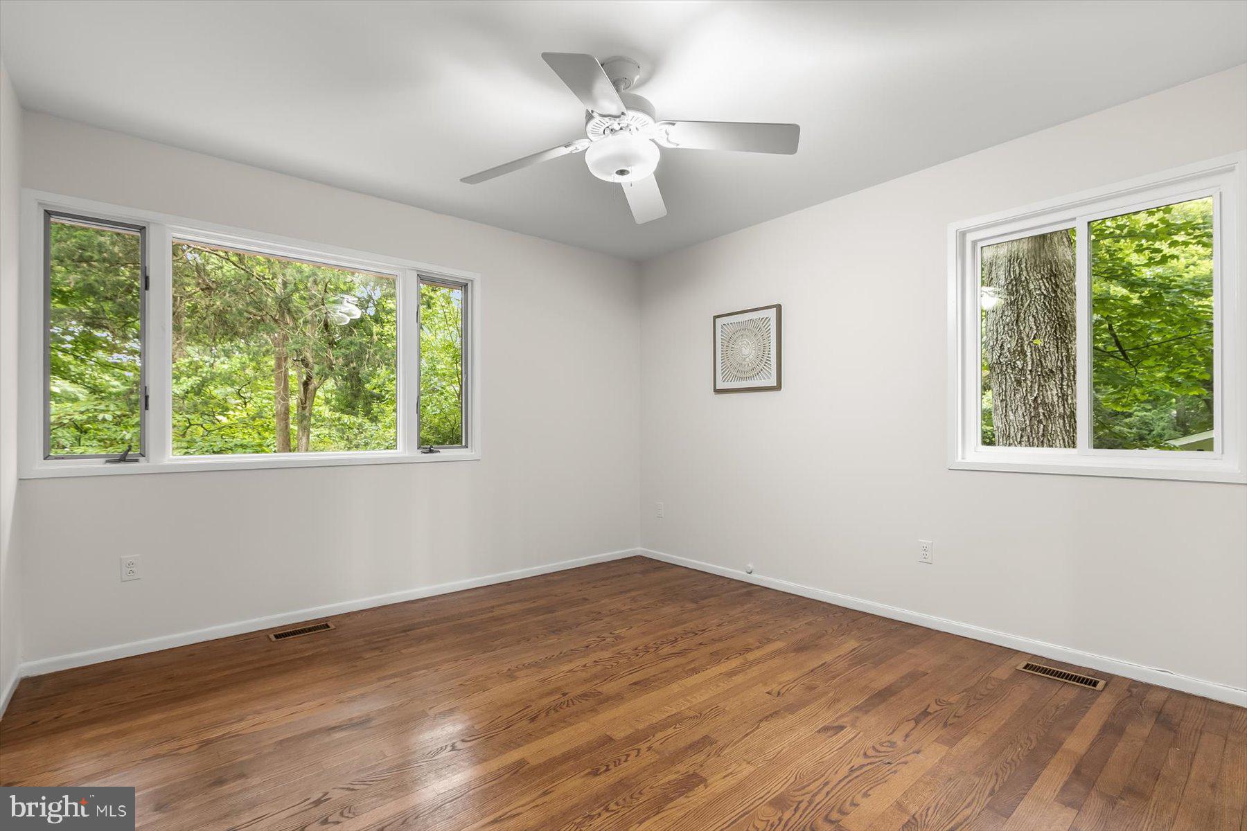 CARDEROCK SPRINGS - Residential