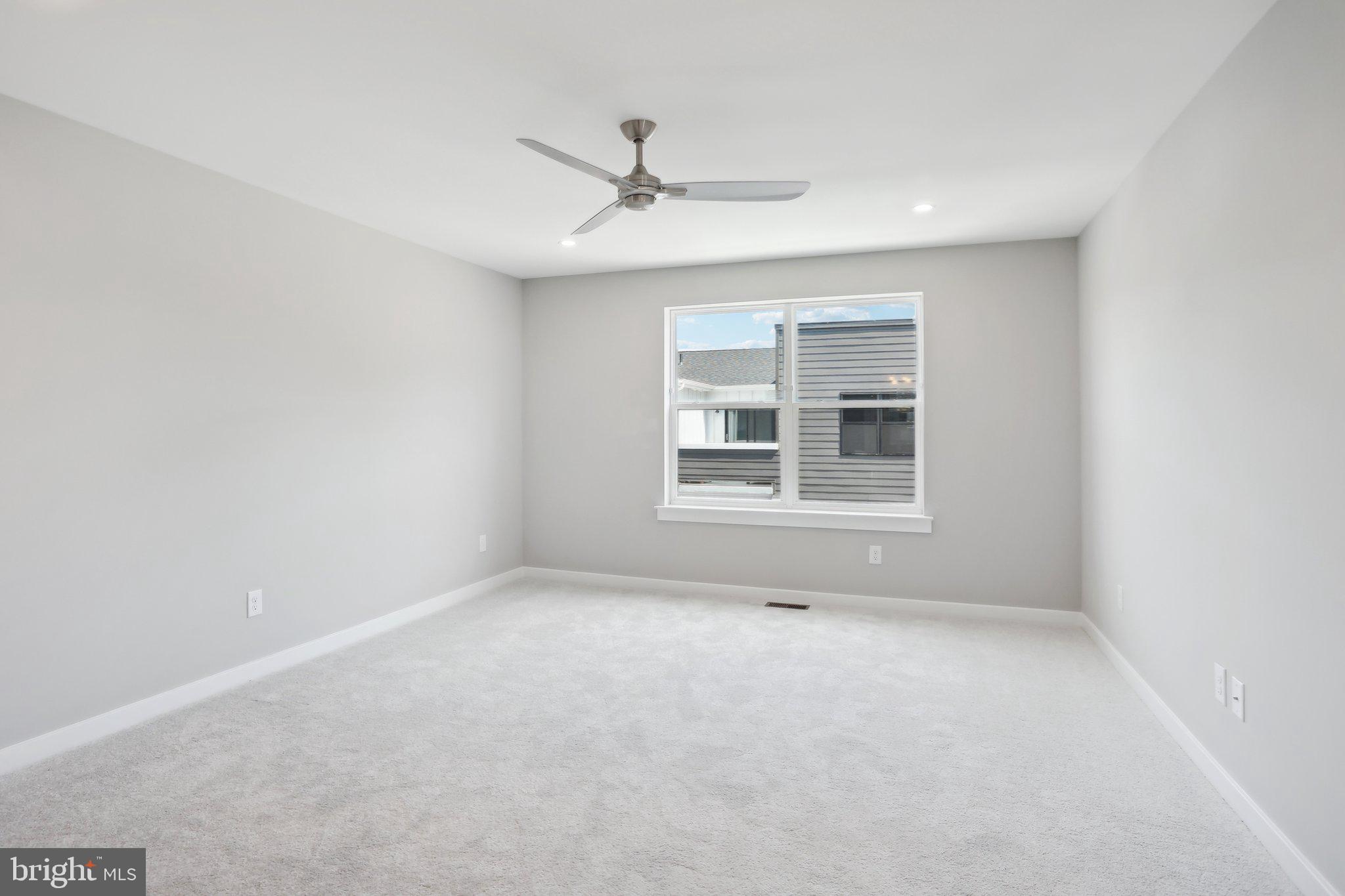 RIVER PLACE - Residential