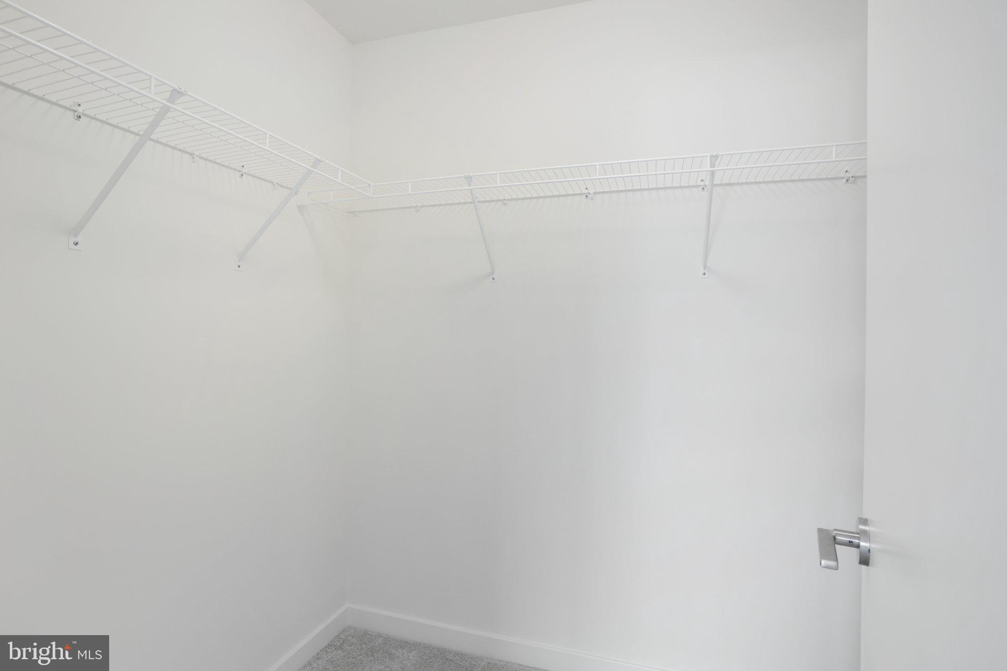 RIVER PLACE - Residential