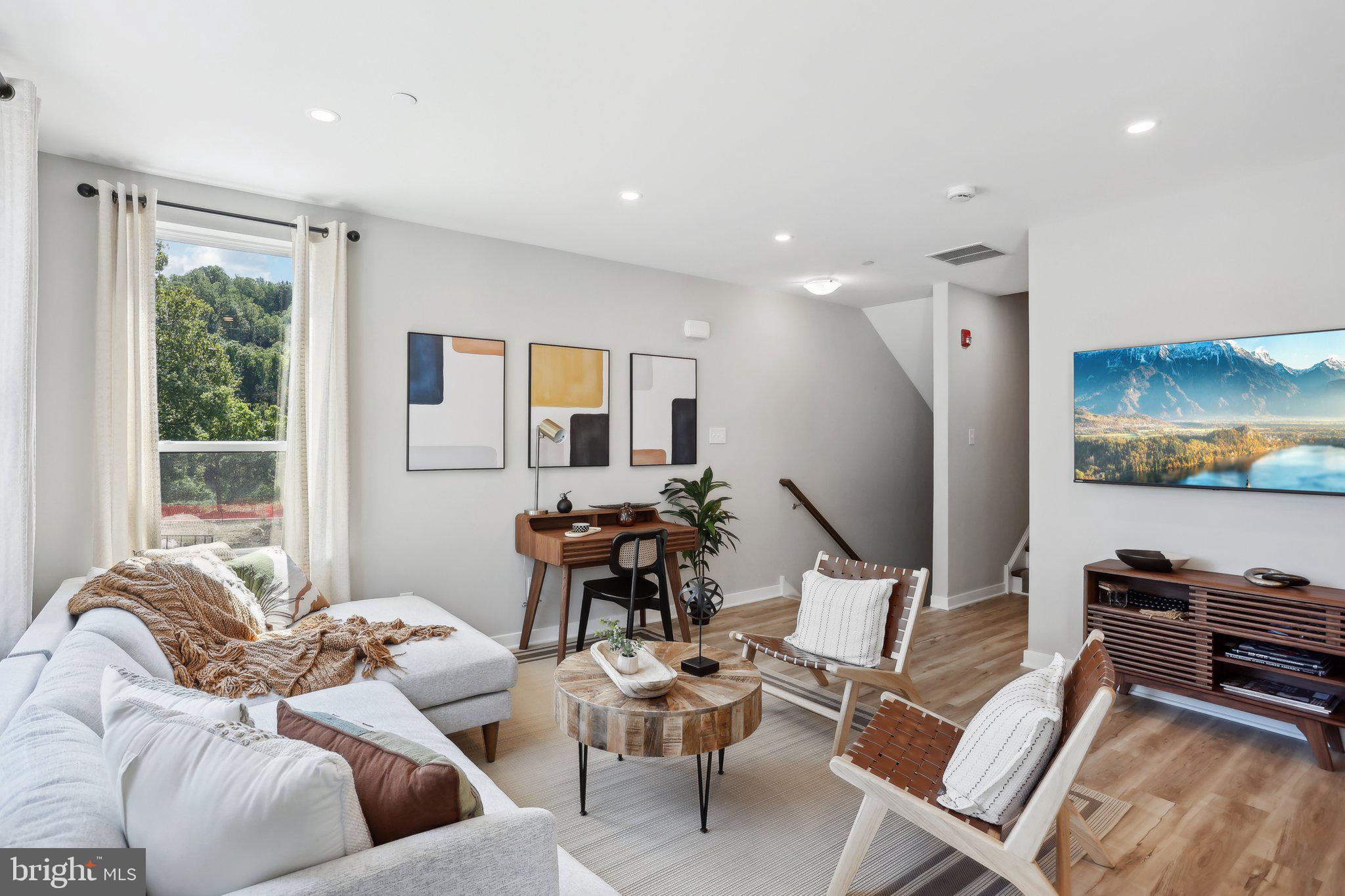 RIVER PLACE - Residential