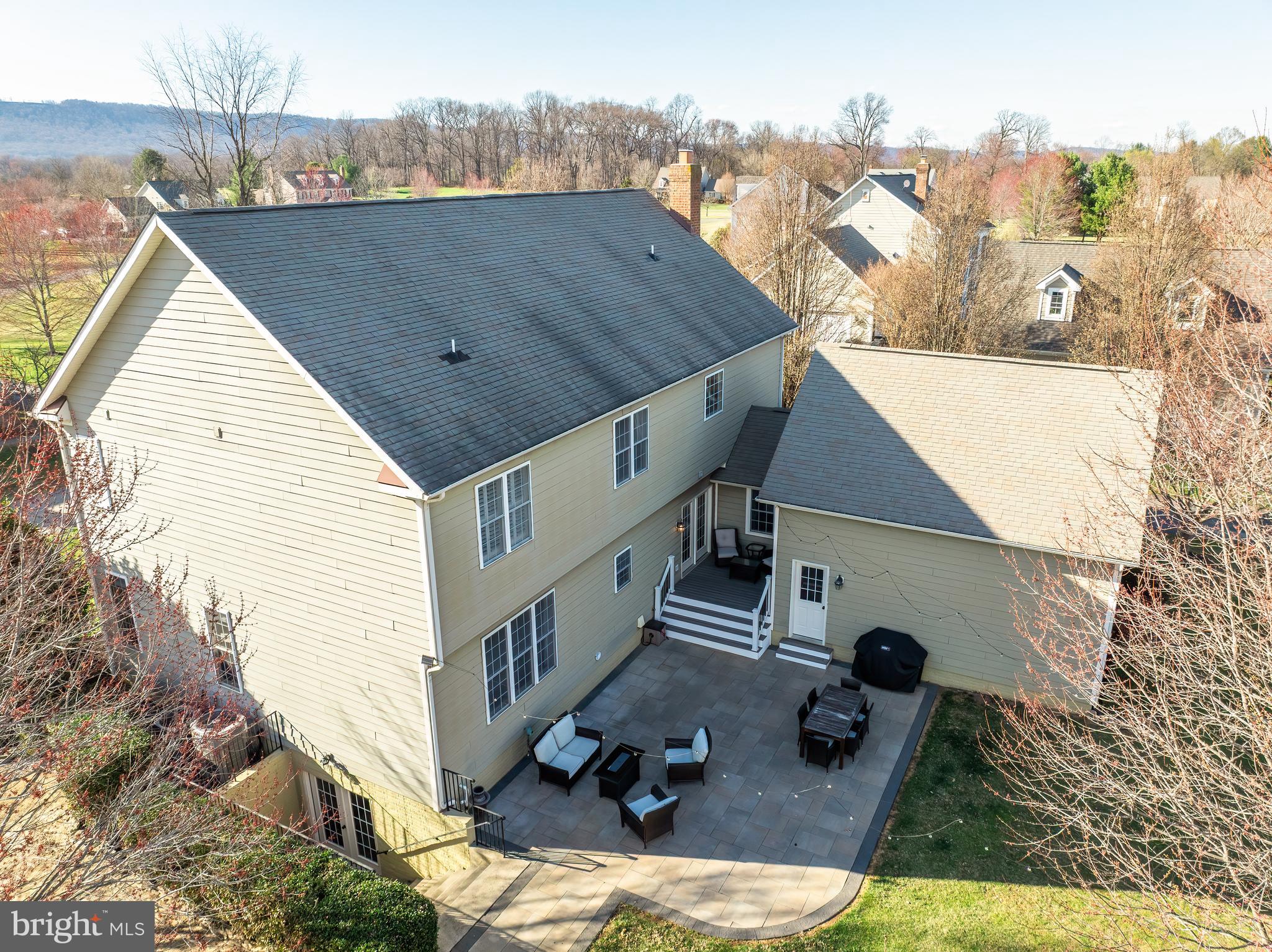 WATERFIELD HAMLET - Residential