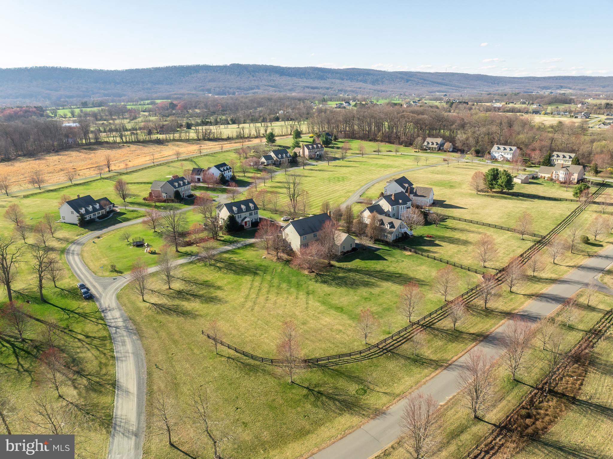 WATERFIELD HAMLET - Residential