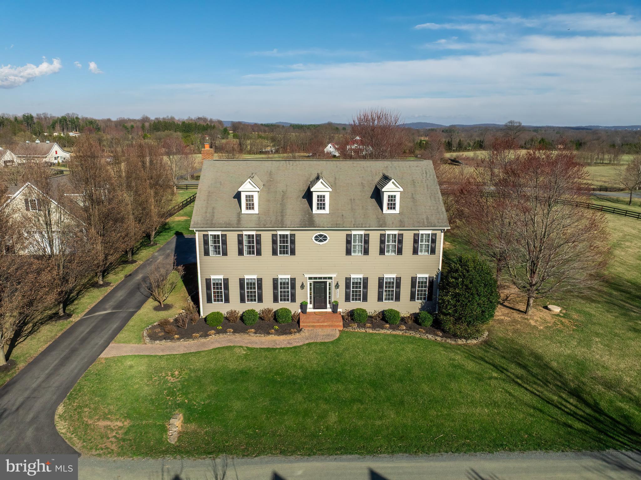 WATERFIELD HAMLET - Residential