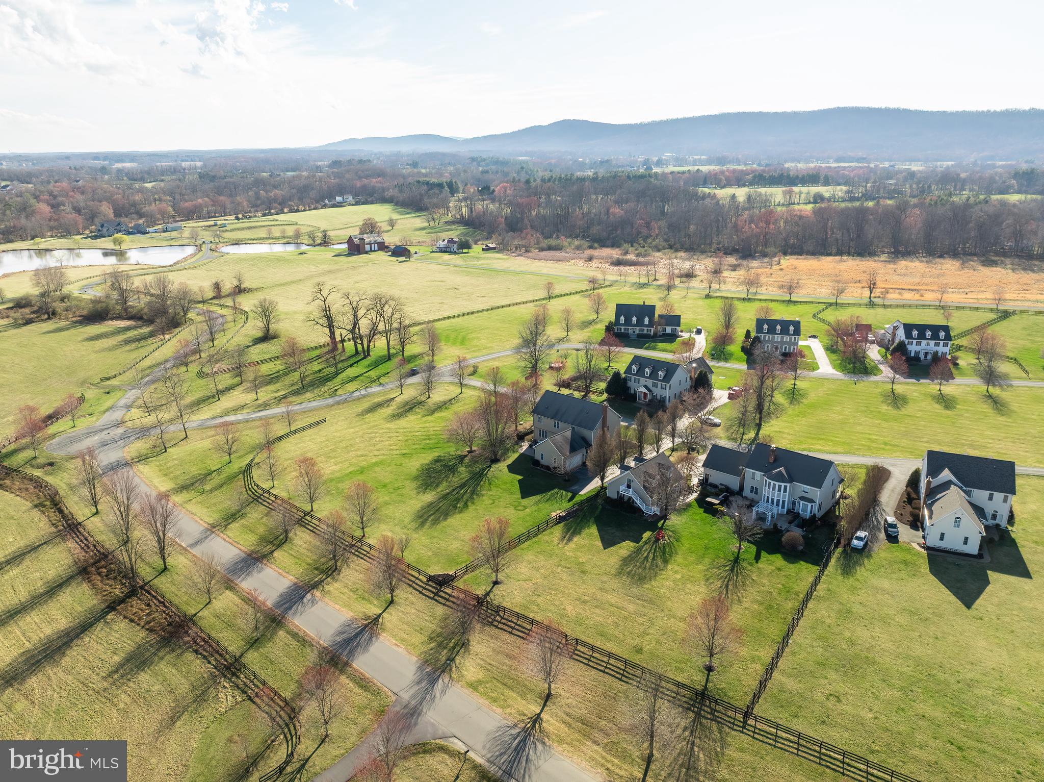WATERFIELD HAMLET - Residential