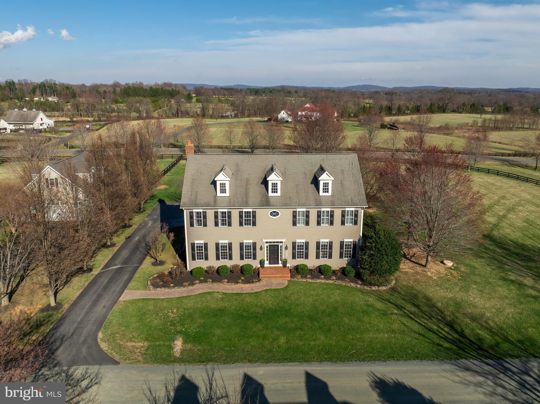 WATERFIELD HAMLET - Residential