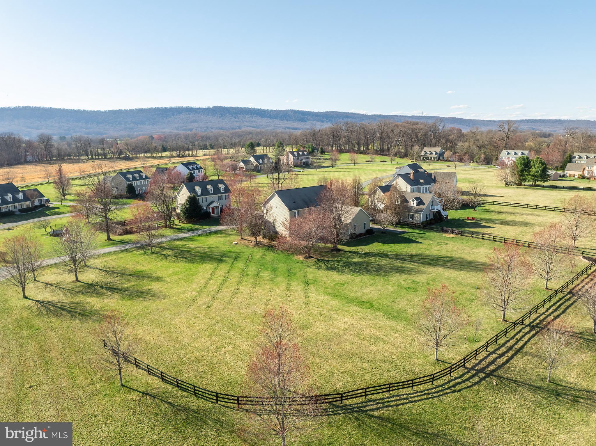 WATERFIELD HAMLET - Residential