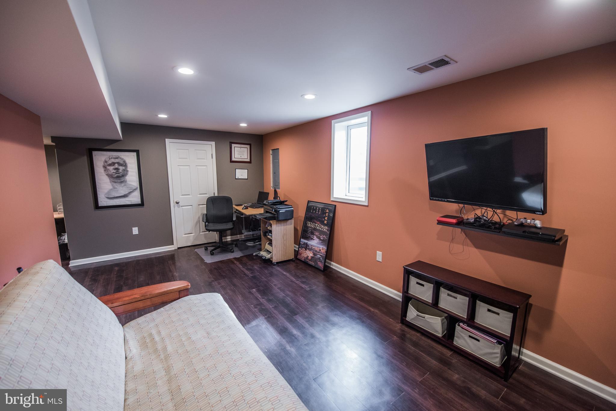 BRIAR RUN - Residential