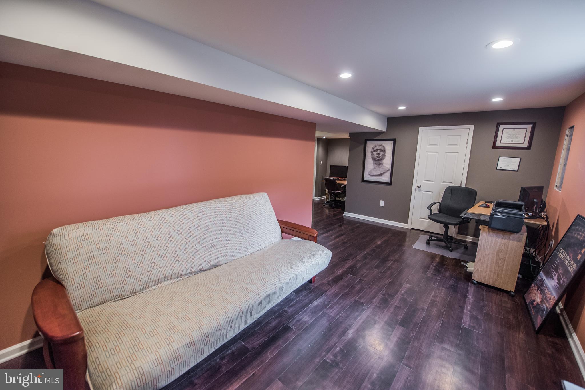 BRIAR RUN - Residential