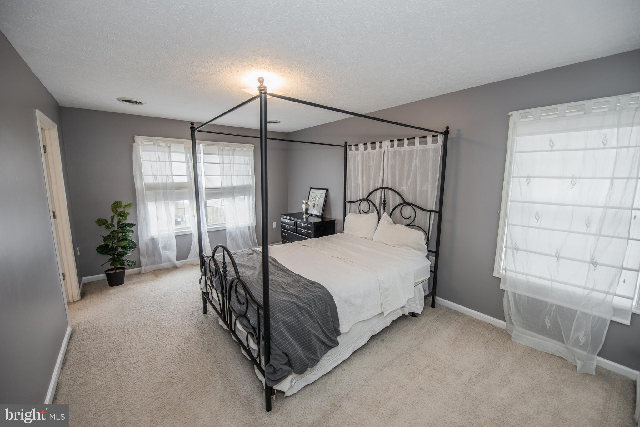 BRIAR RUN - Residential