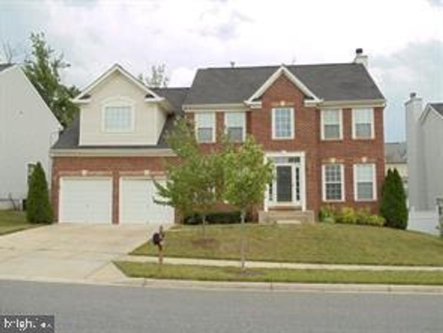 "Absolutely gorgeous" doesn't begin to describe this lovely home. This Longwood gem has an endless list of attractive features including 4 generous size bedrooms each with walk-in closets, 3 full and 1 half bath, 2-story foyer, huge family room, gourmet kitchen with black appliances, deck, fully finished basement with a 2nd rec room/5th bedroom, and more. The huge backyard completes the pkg.