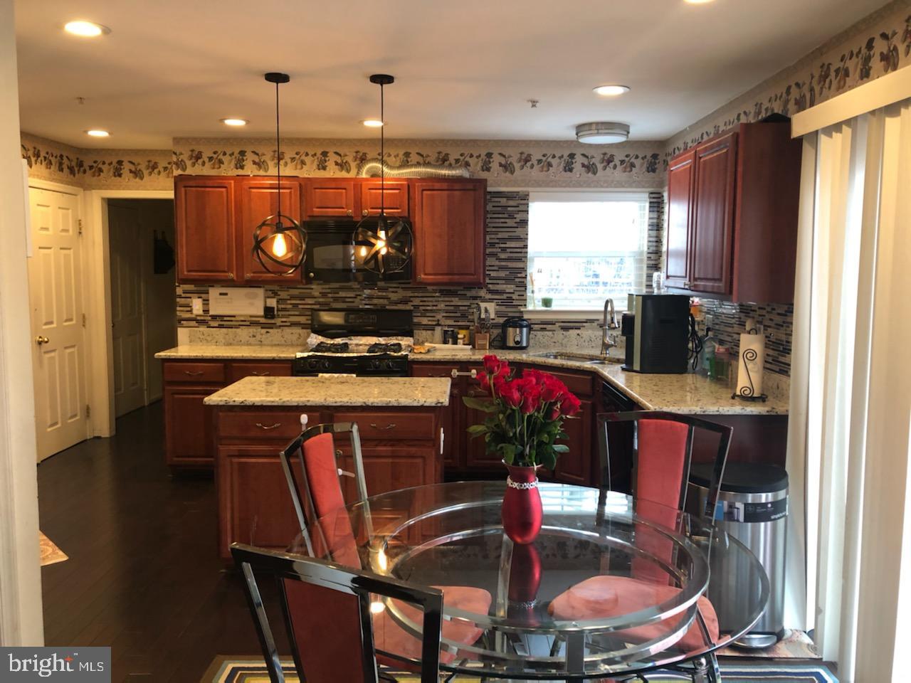 LONGWOOD - Residential Lease