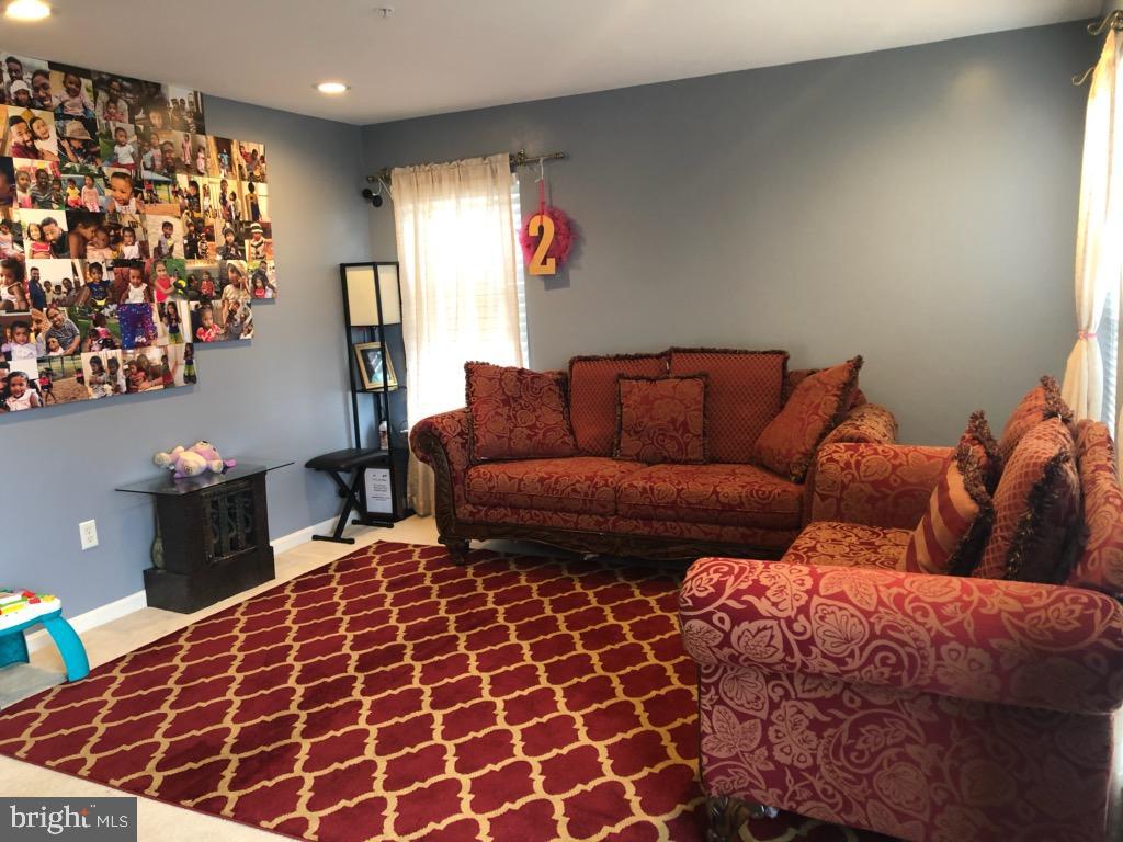 LONGWOOD - Residential Lease