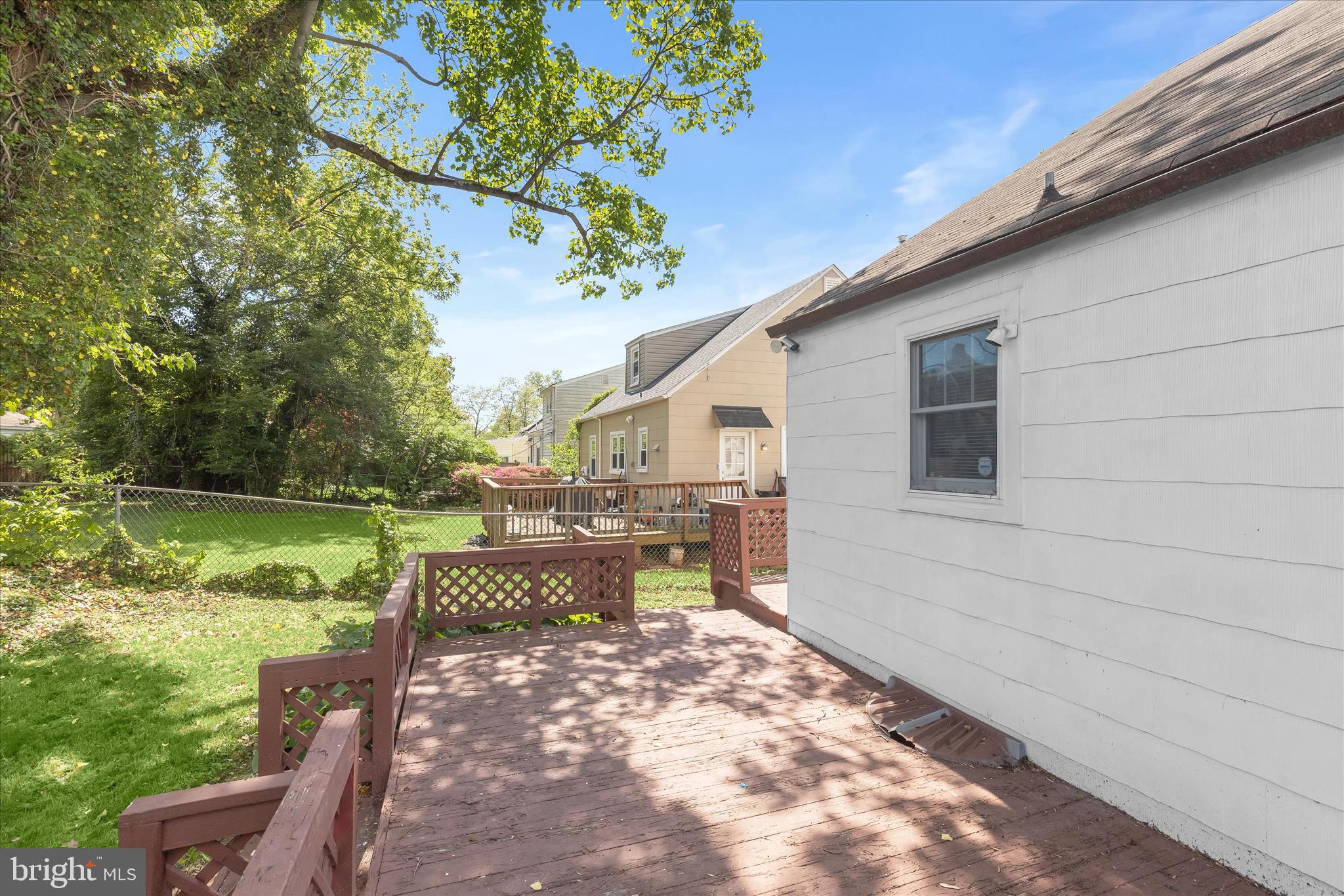 GWYNNLAKE PARK - Residential