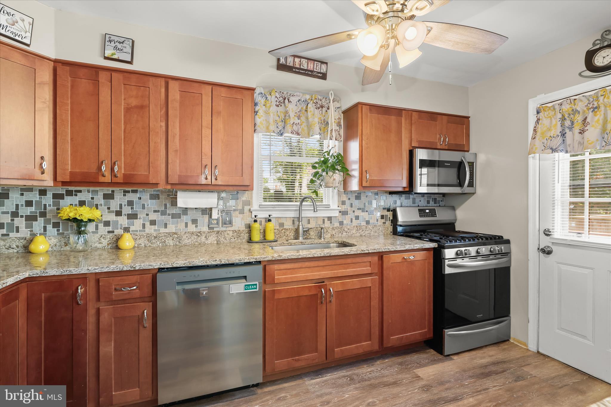 GWYNNLAKE PARK - Residential