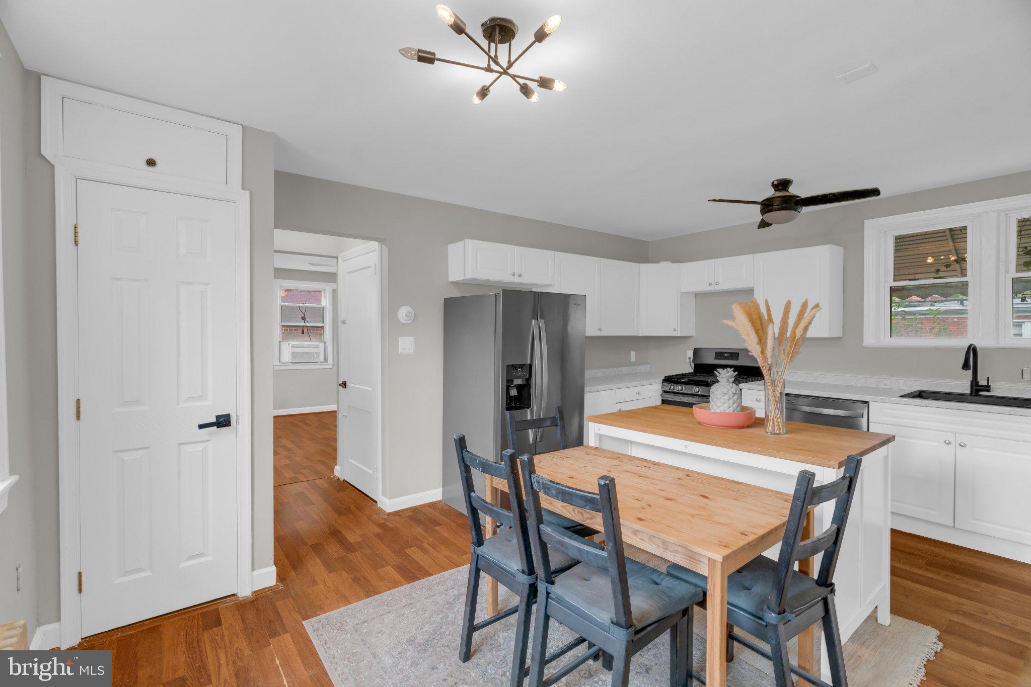 2407 18TH STREET SE
