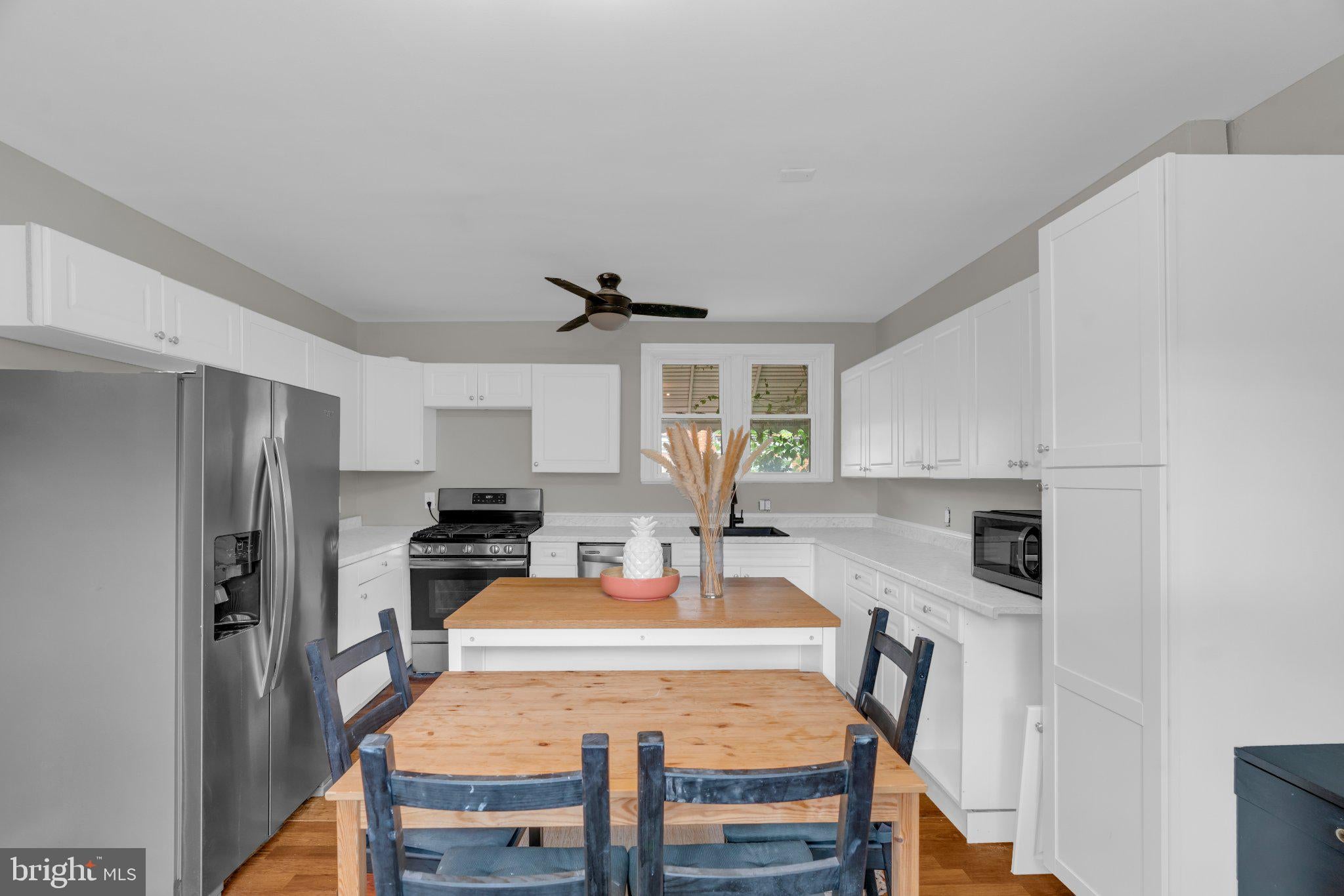 2407 18TH STREET SE