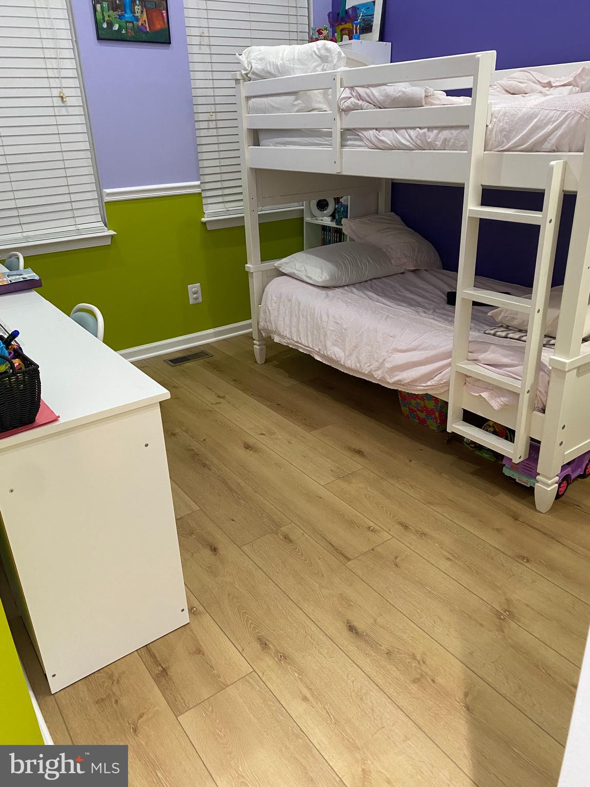 MCNAIR FARMS LANDBAY - Residential Lease