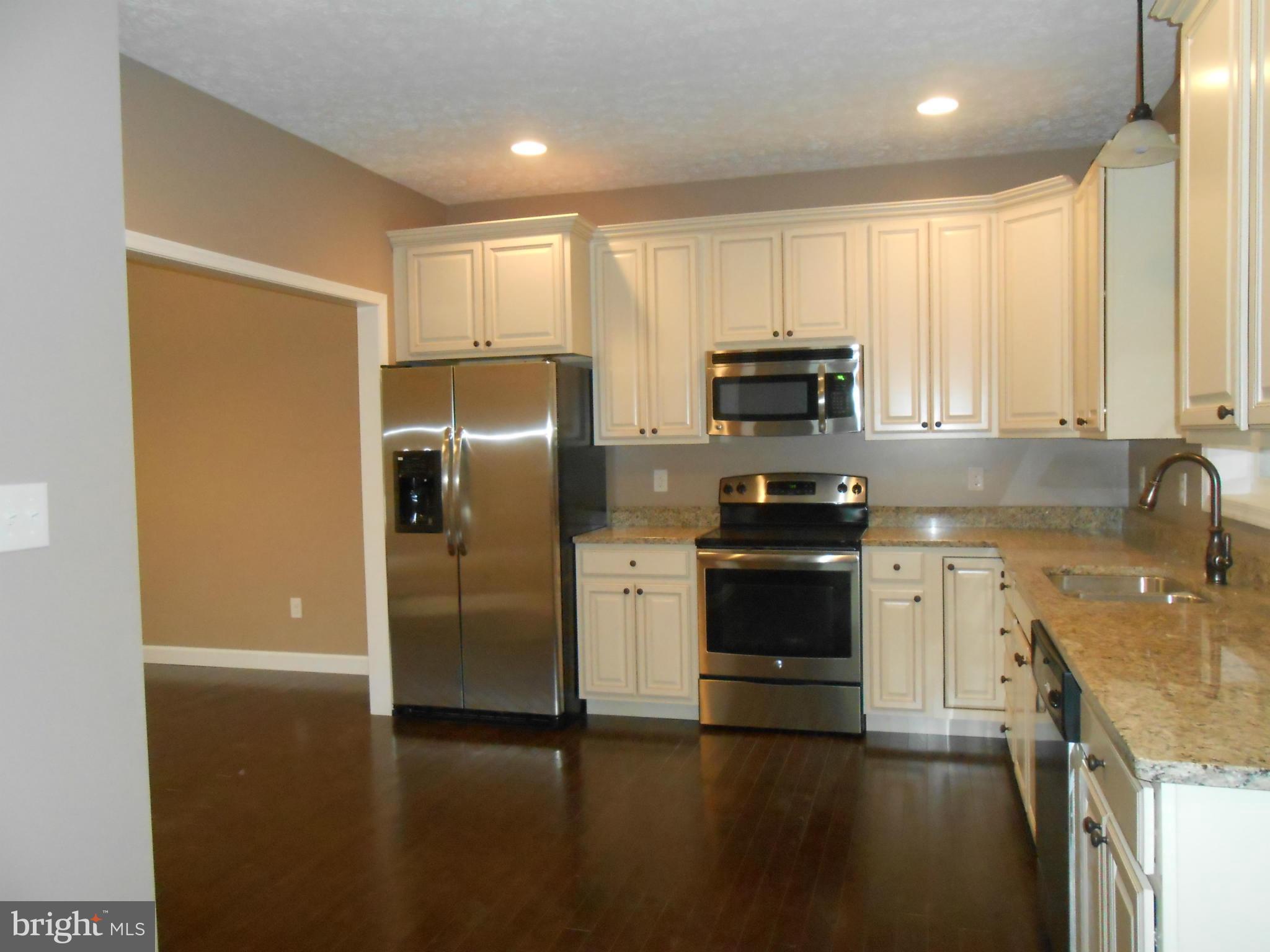 INDIANTOWN HILLS - Residential