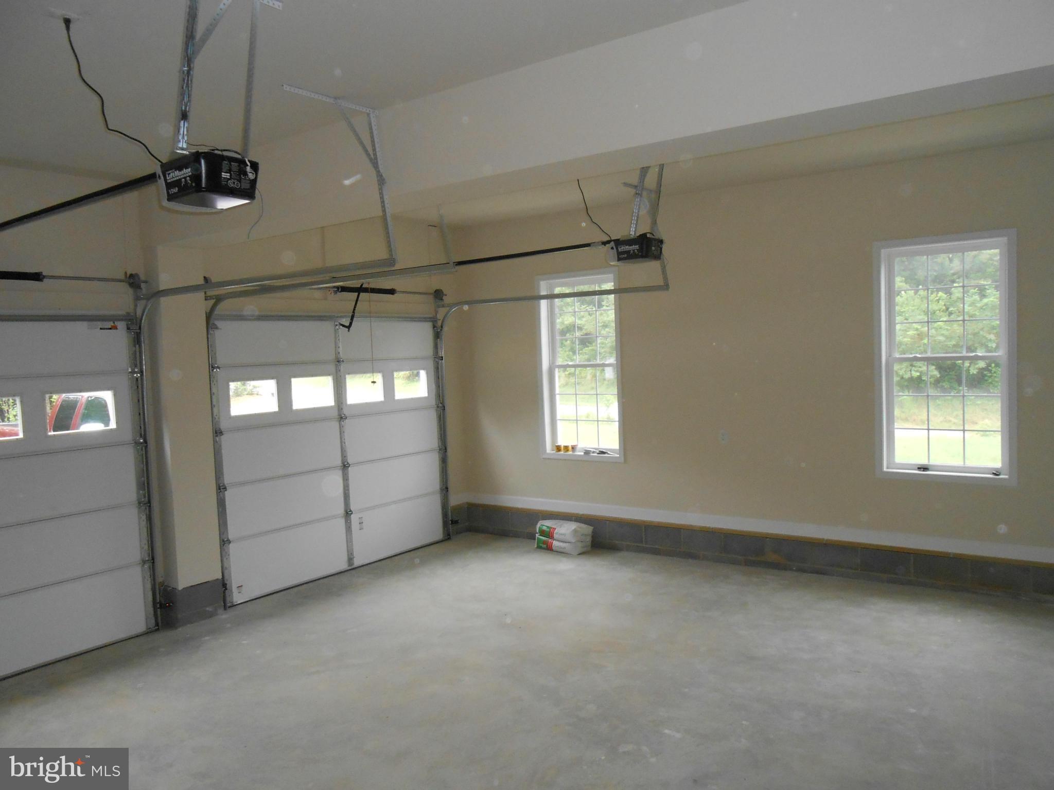 INDIANTOWN HILLS - Residential