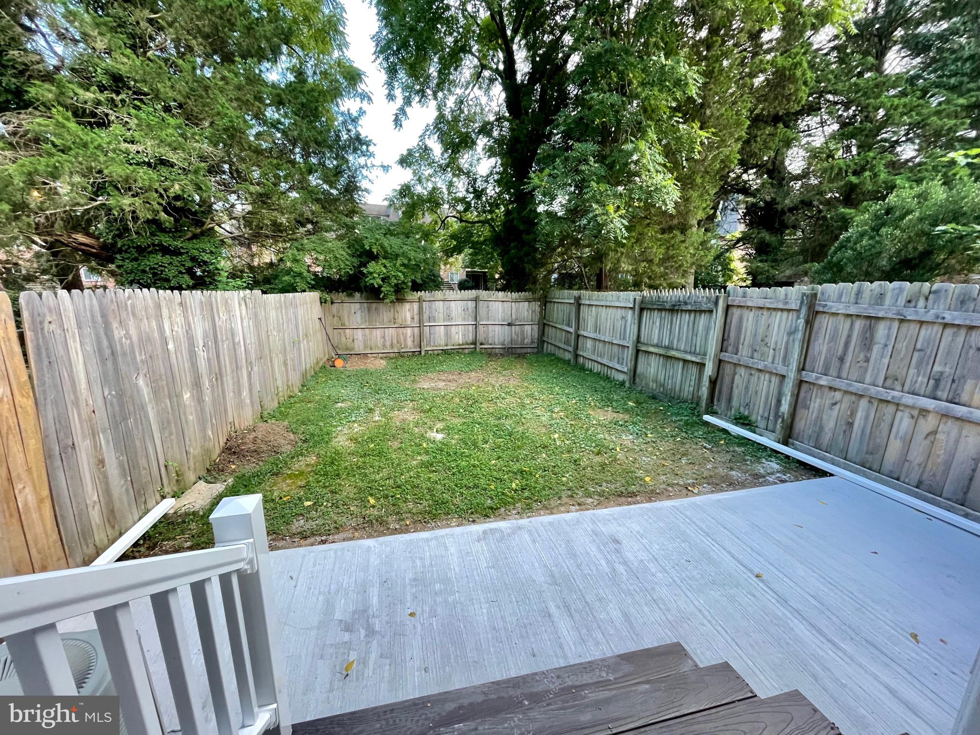 HAMPTON SQUARE - Residential