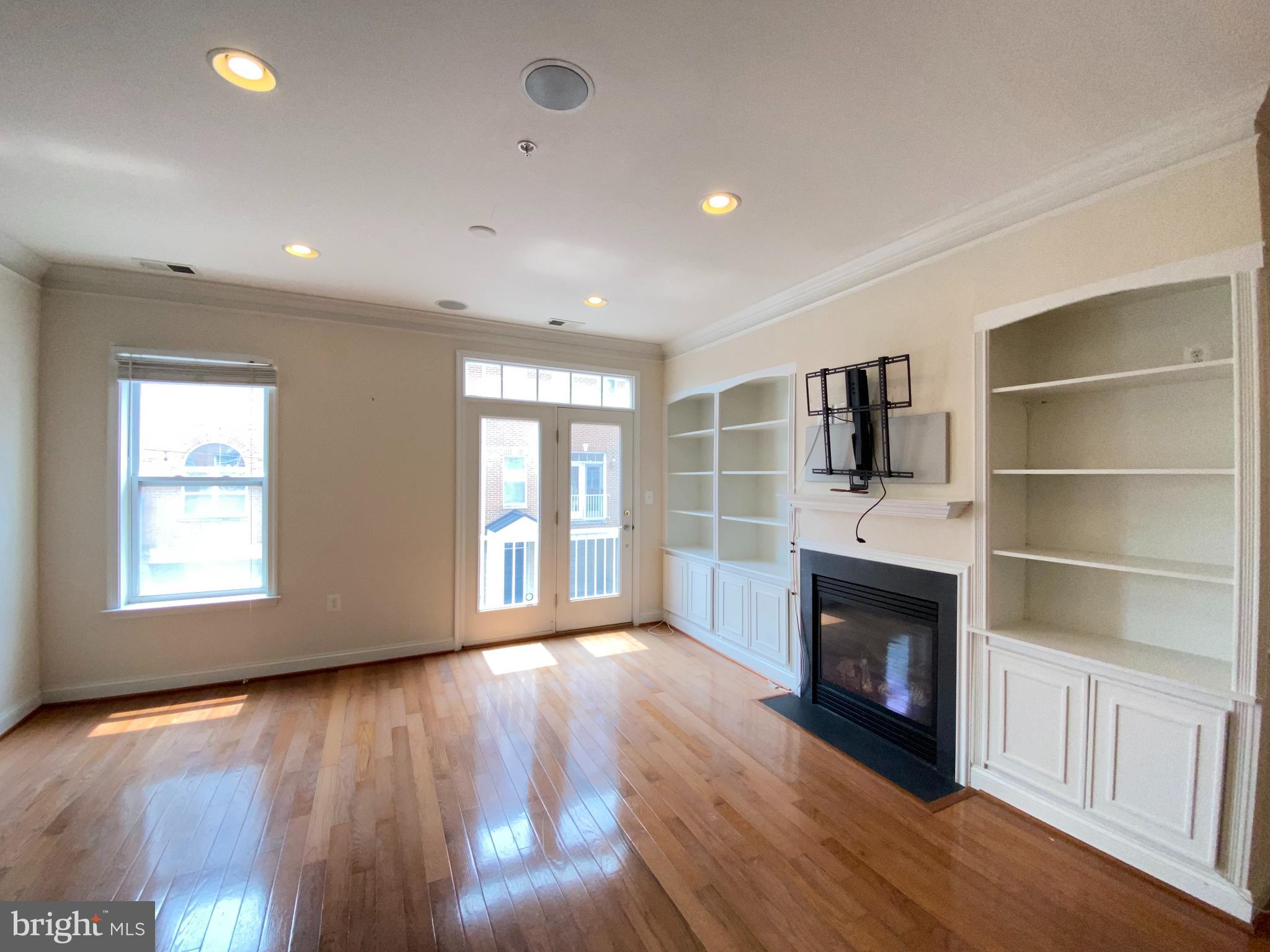 FELLS POINT HISTORIC DISTRICT - Residential