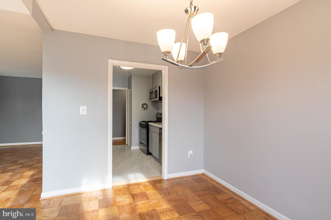 MARLOW TOWERS CONDOMINIUMS - Residential Lease