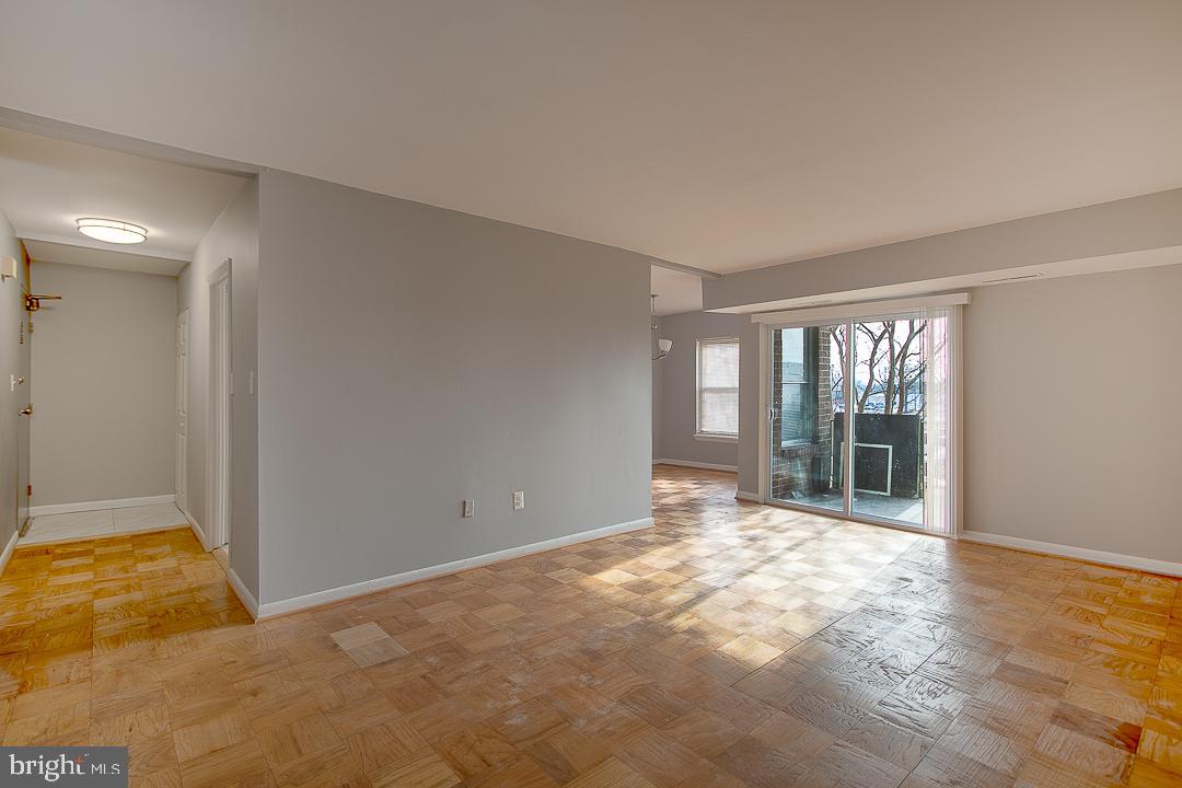 MARLOW TOWERS CONDOMINIUMS - Residential Lease