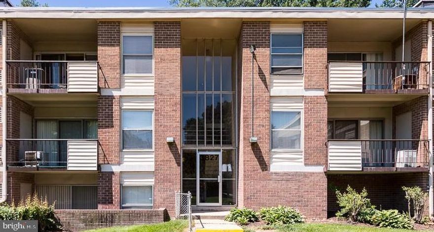 **Vouchers Accepted**  Gorgeous remodel in Marlowe Towers Condominiums.  Gleaming hardwood floors throughout the condo and a lovely gourmet kitchen with stainless steel  appliances. Two huge Bedrooms with larger double pane windows for plenty of natural light.  Master Bedroom has a larger than life walk-in closet and space to fit a KING. Live close to the city with all of the amenities of a suburban lifestyle. Dine in or eat out all types of cultural cuisine to tantalize your tasted buds. Marlowe Height Shopping Center is just across the street. Minutes to the Capital Beltway, MGM Casino and the Tanger Outlets.    Make this your Home Sweet Home