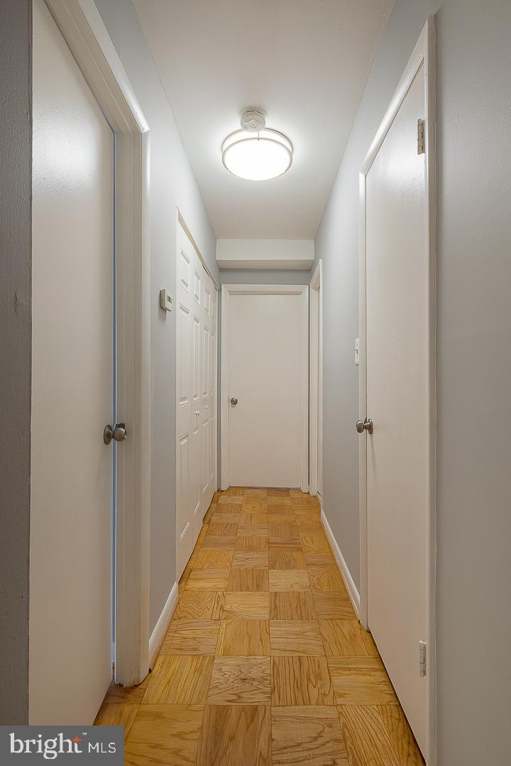 MARLOW TOWERS CONDOMINIUMS - Residential Lease