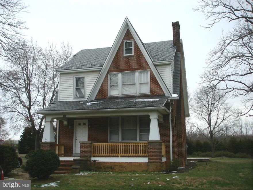 Older brick home with front porch, basement and walkup attic on 2.41 acres. Wood floors throughout. Living room, dining room, kitchen, mudroom, walk in pantry, and 3 bedrooms. Convenient to UMW grad school, Curtis Park, I-95, and VRE. No smoking, One small to medium dog allowed .No HOA. Fireplace in living room is for decoration only - not to be used.