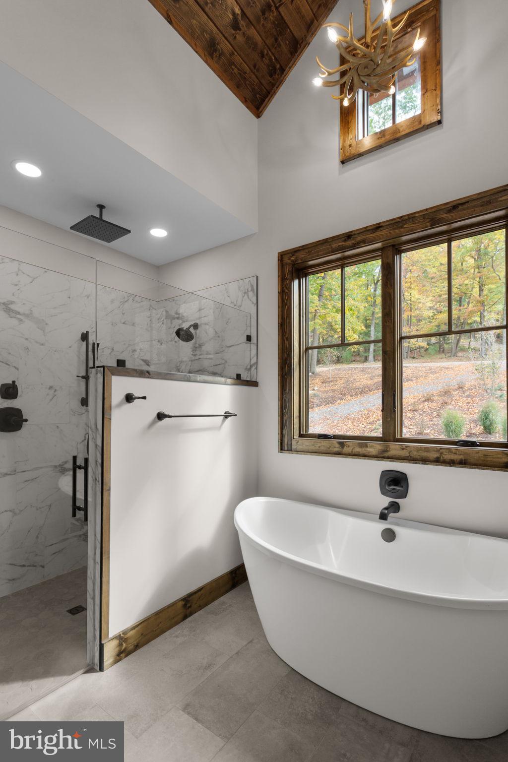 FISHER MOUNTAIN GOLF CLUB & RESORT - Residential