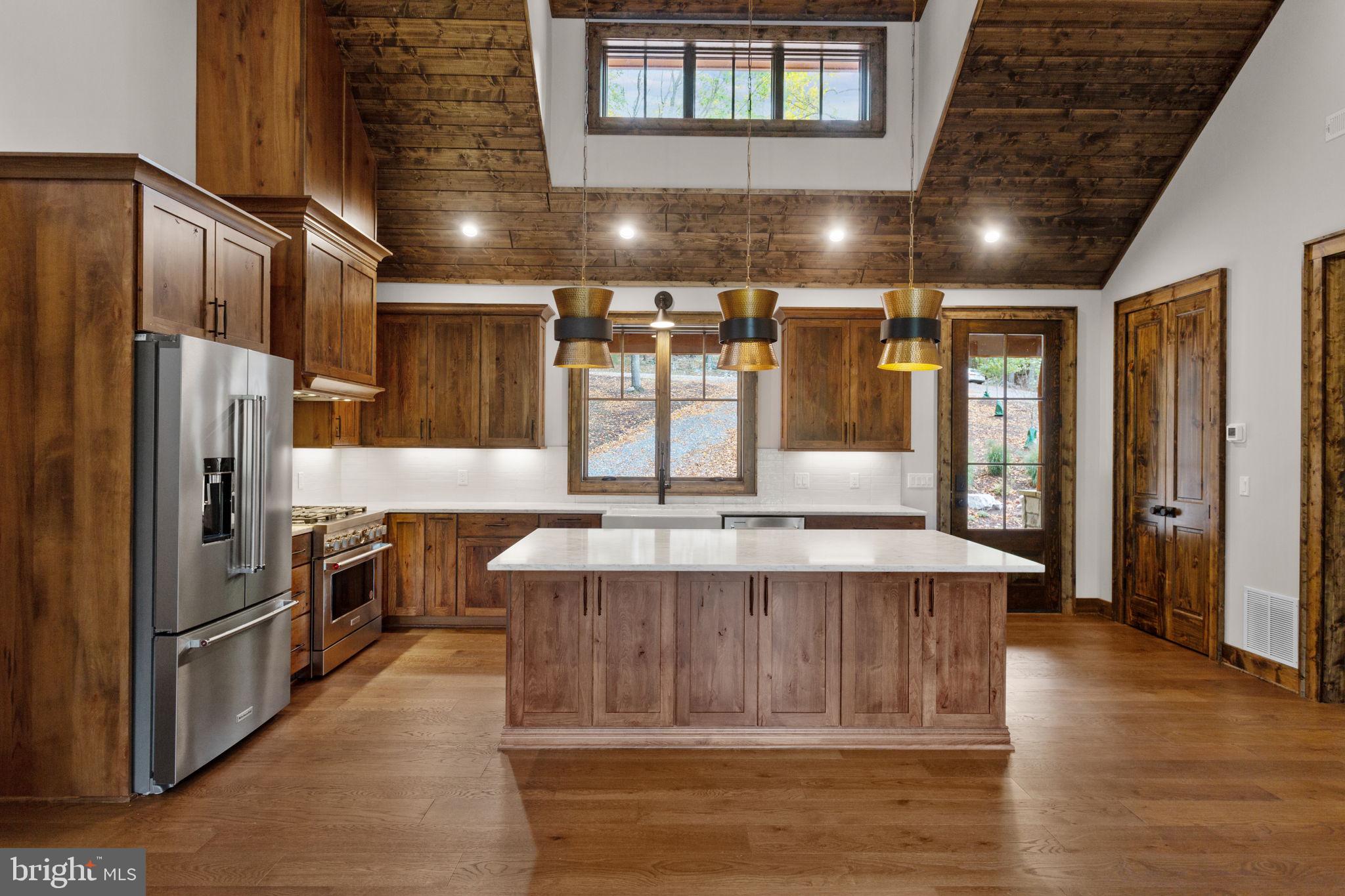 FISHER MOUNTAIN GOLF CLUB & RESORT - Residential