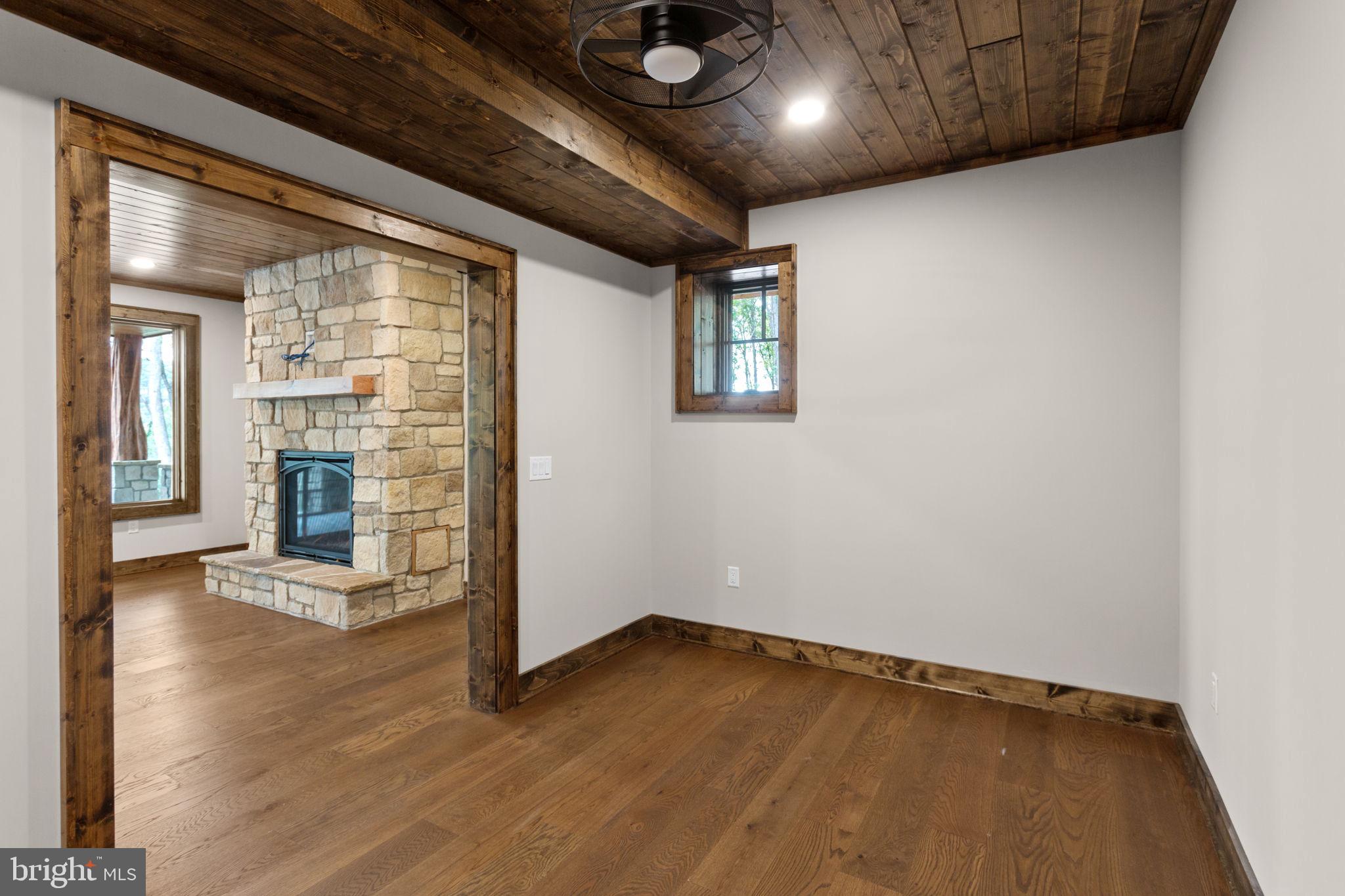 FISHER MOUNTAIN GOLF CLUB & RESORT - Residential