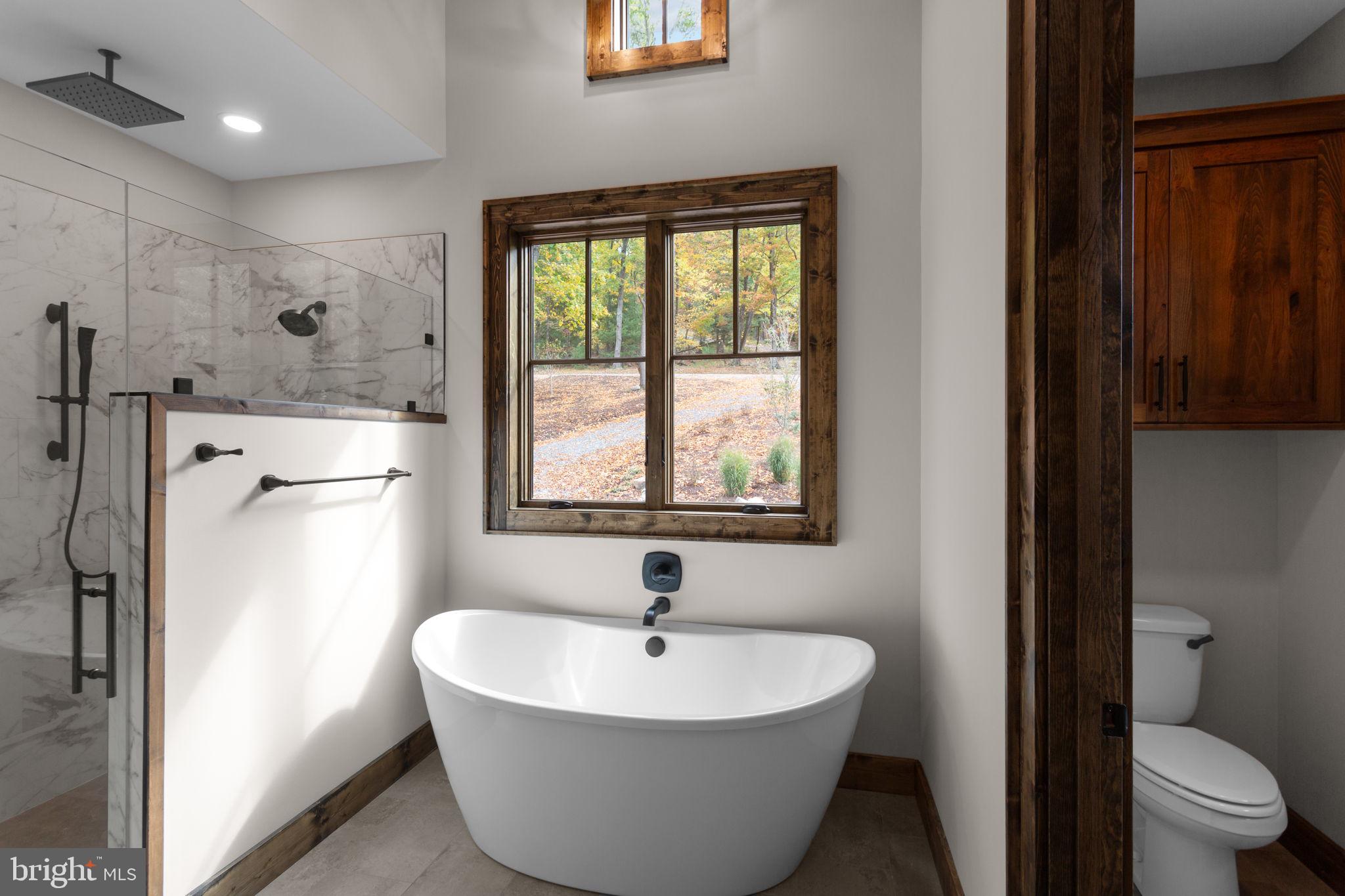 FISHER MOUNTAIN GOLF CLUB & RESORT - Residential