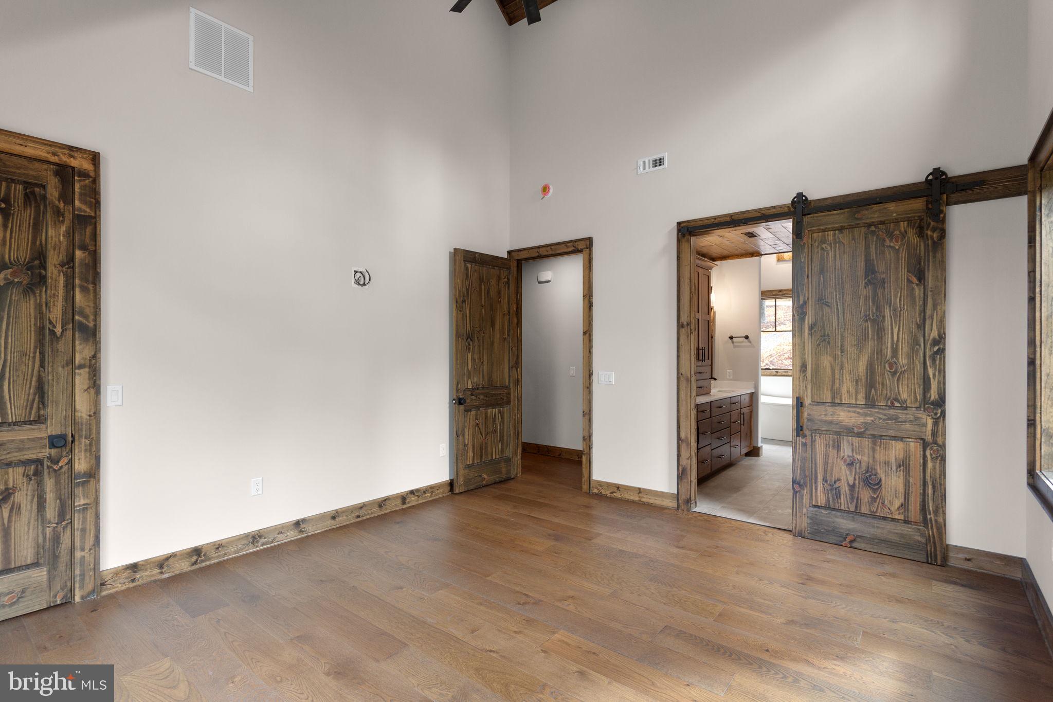 FISHER MOUNTAIN GOLF CLUB & RESORT - Residential