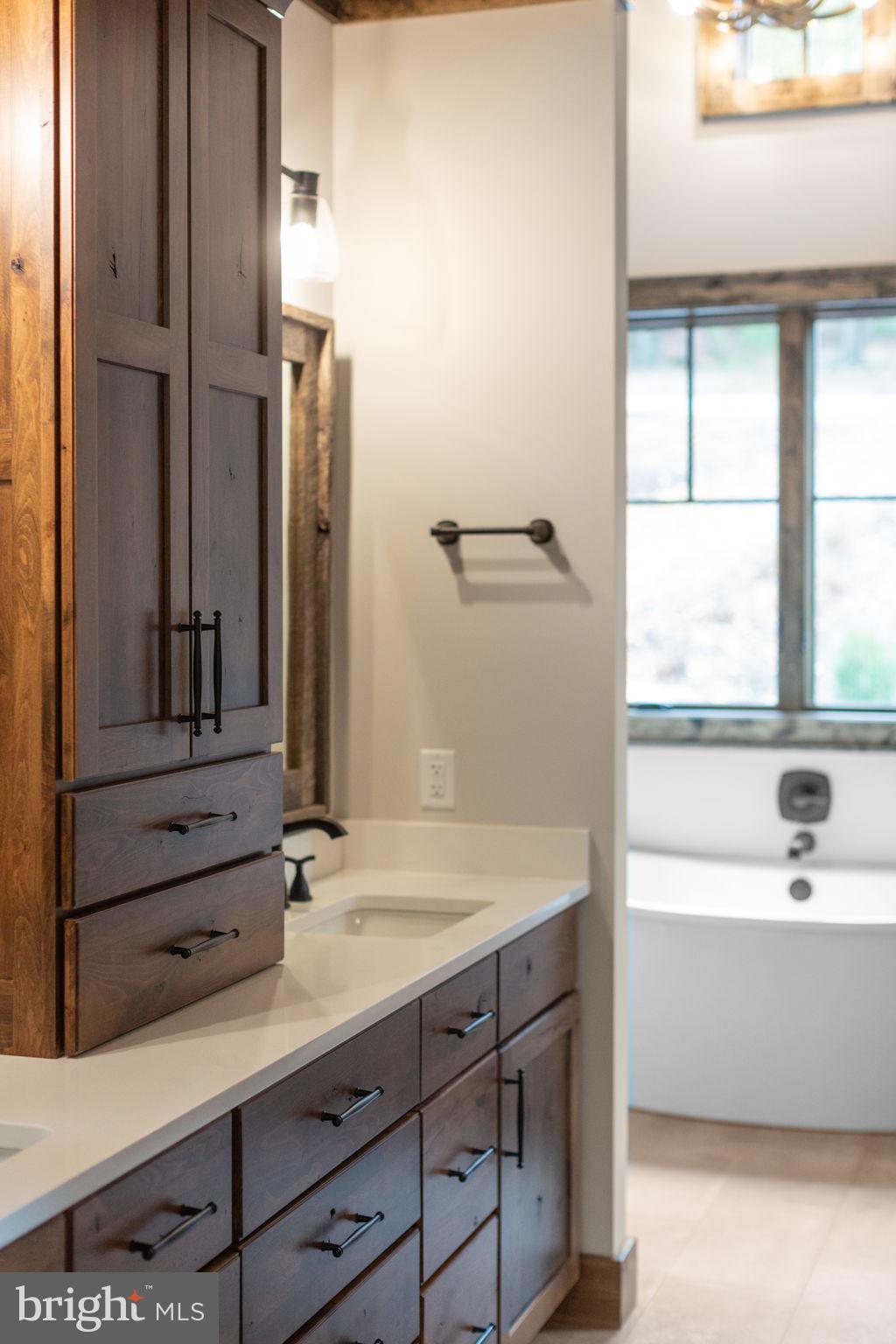 FISHER MOUNTAIN GOLF CLUB & RESORT - Residential