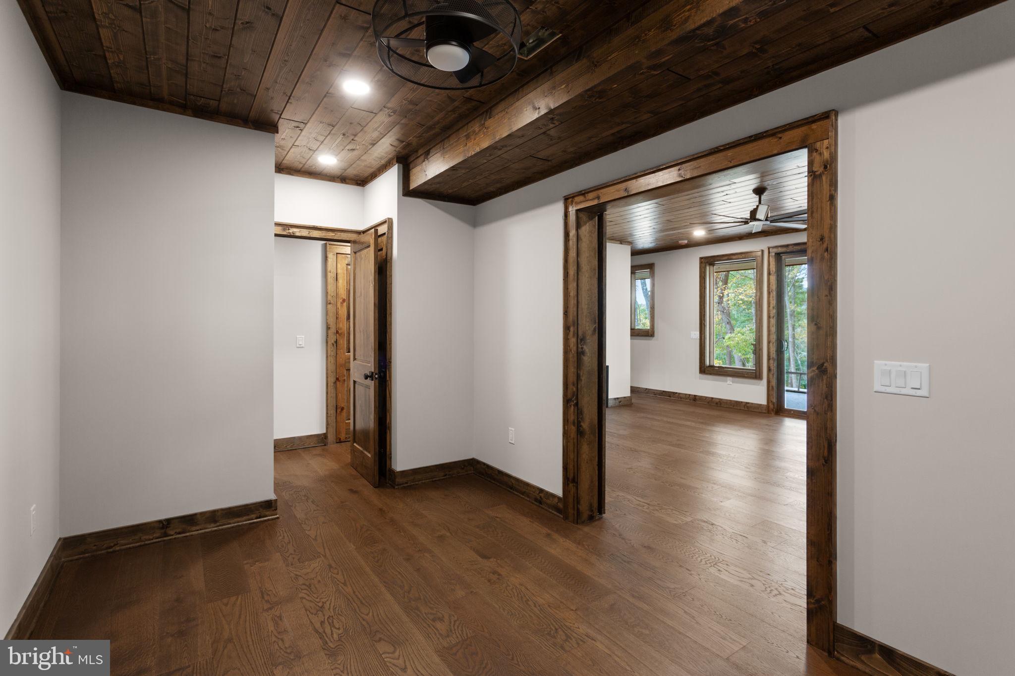 FISHER MOUNTAIN GOLF CLUB & RESORT - Residential