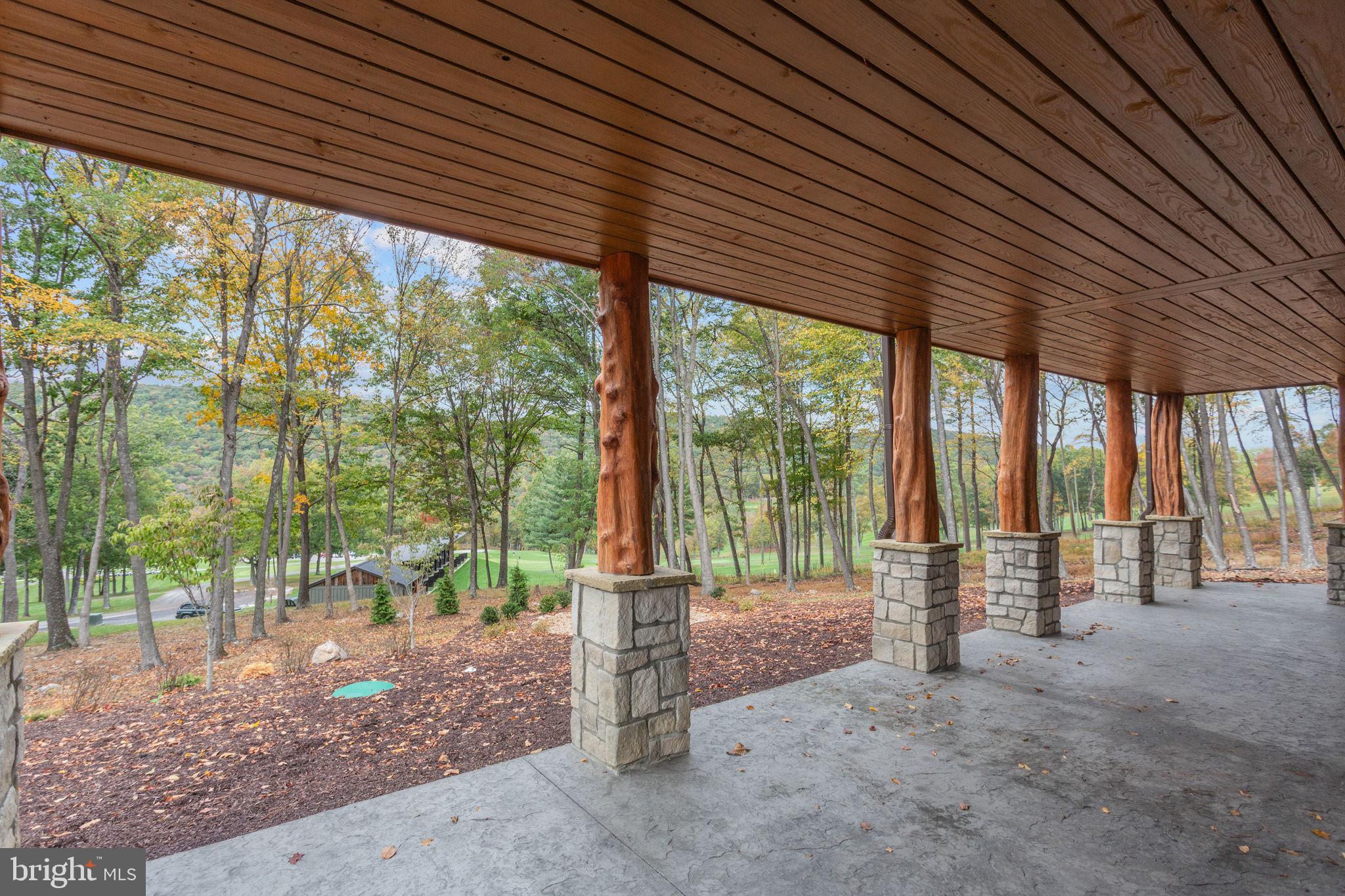 FISHER MOUNTAIN GOLF CLUB & RESORT - Residential