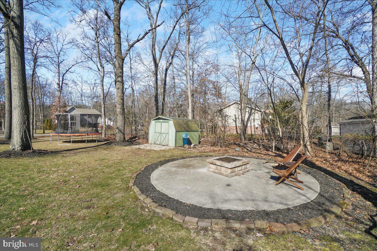 LAKE HERITAGE - Residential