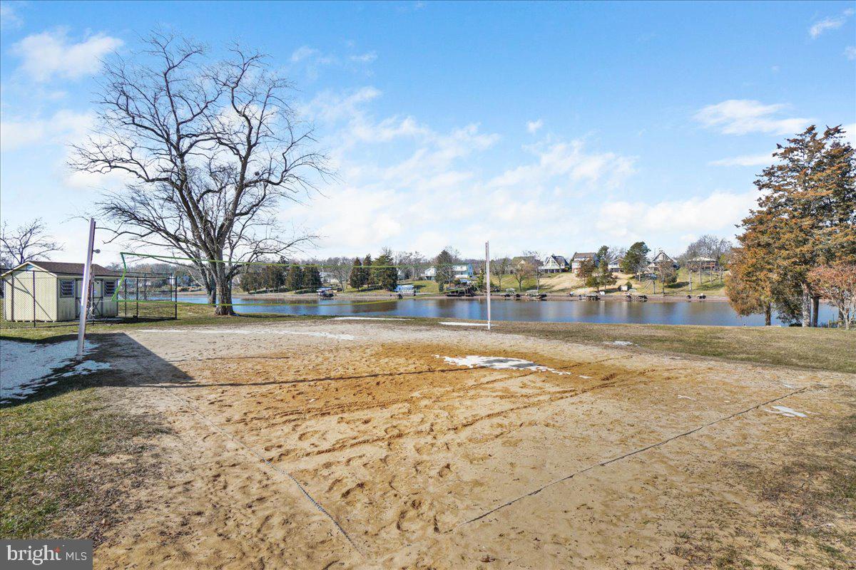 LAKE HERITAGE - Residential