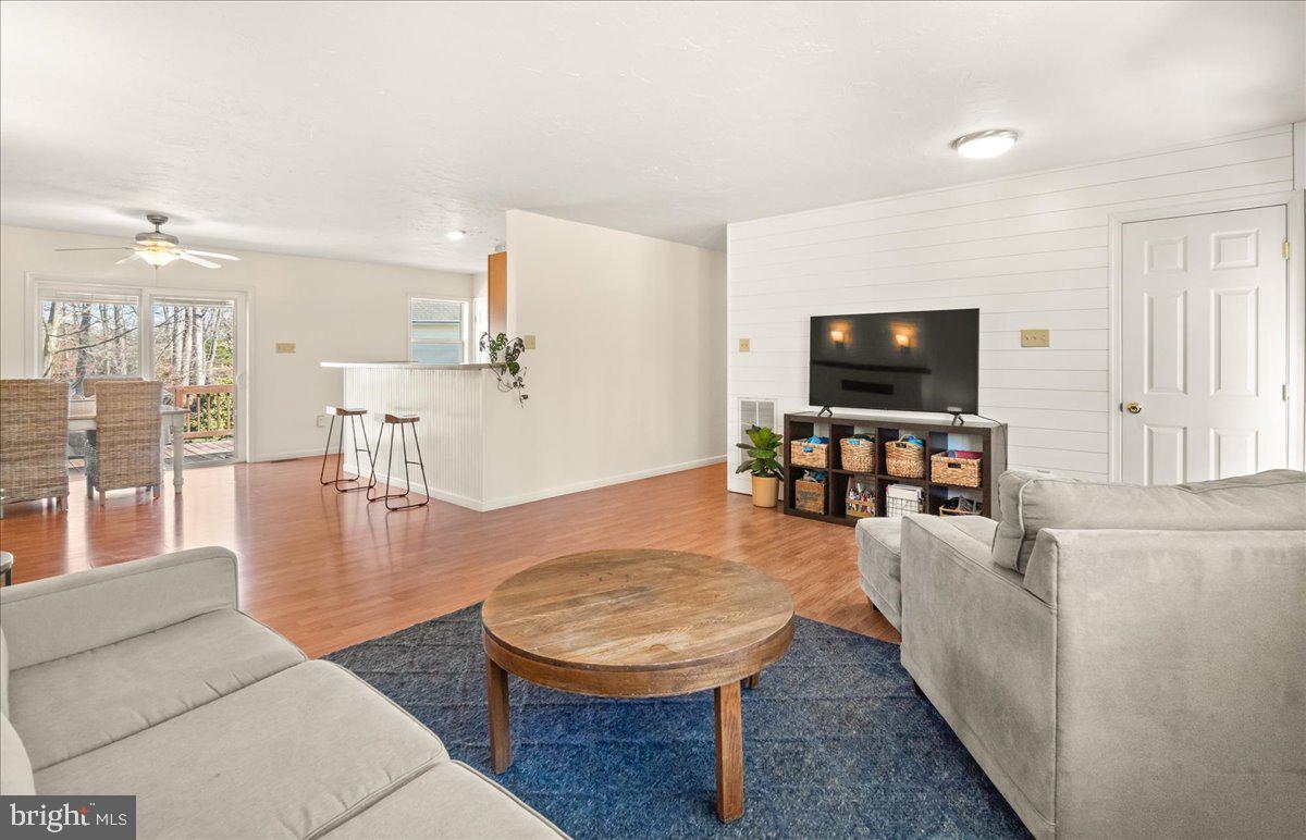 LAKE HERITAGE - Residential